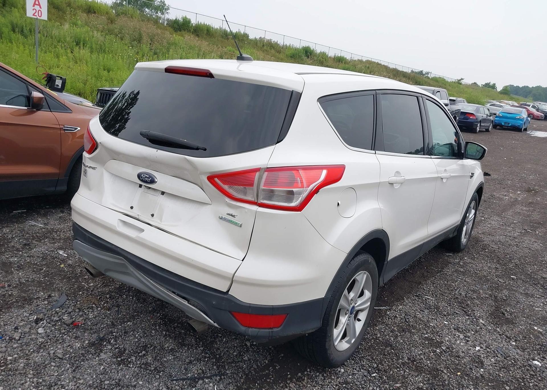 2014 FORD ESCAPE SE