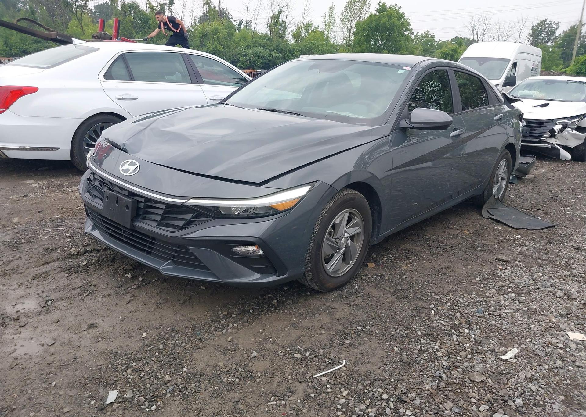 2024 HYUNDAI ELANTRA ESSENTIAL