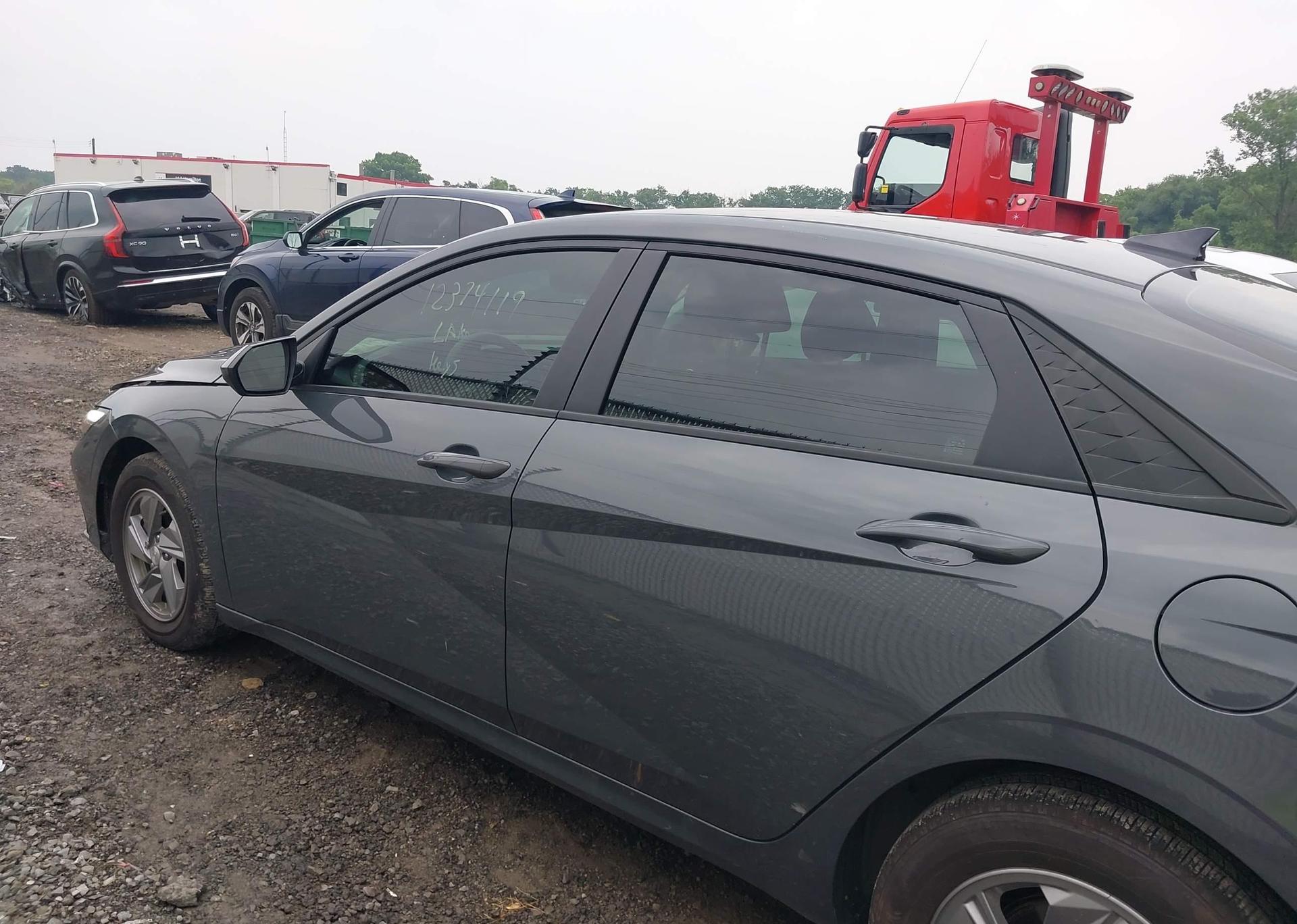 2024 HYUNDAI ELANTRA ESSENTIAL