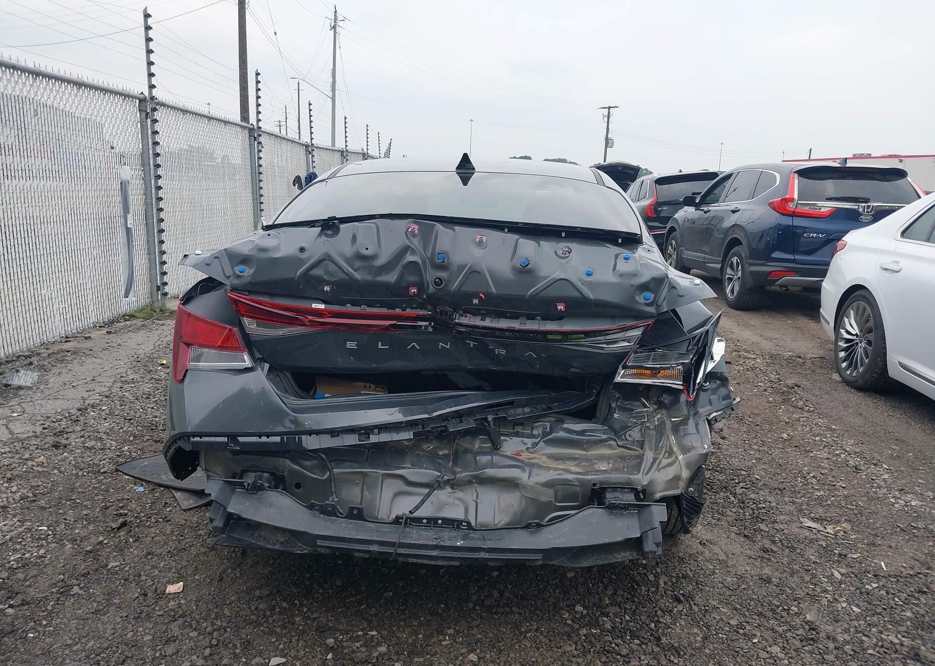 2024 HYUNDAI ELANTRA ESSENTIAL