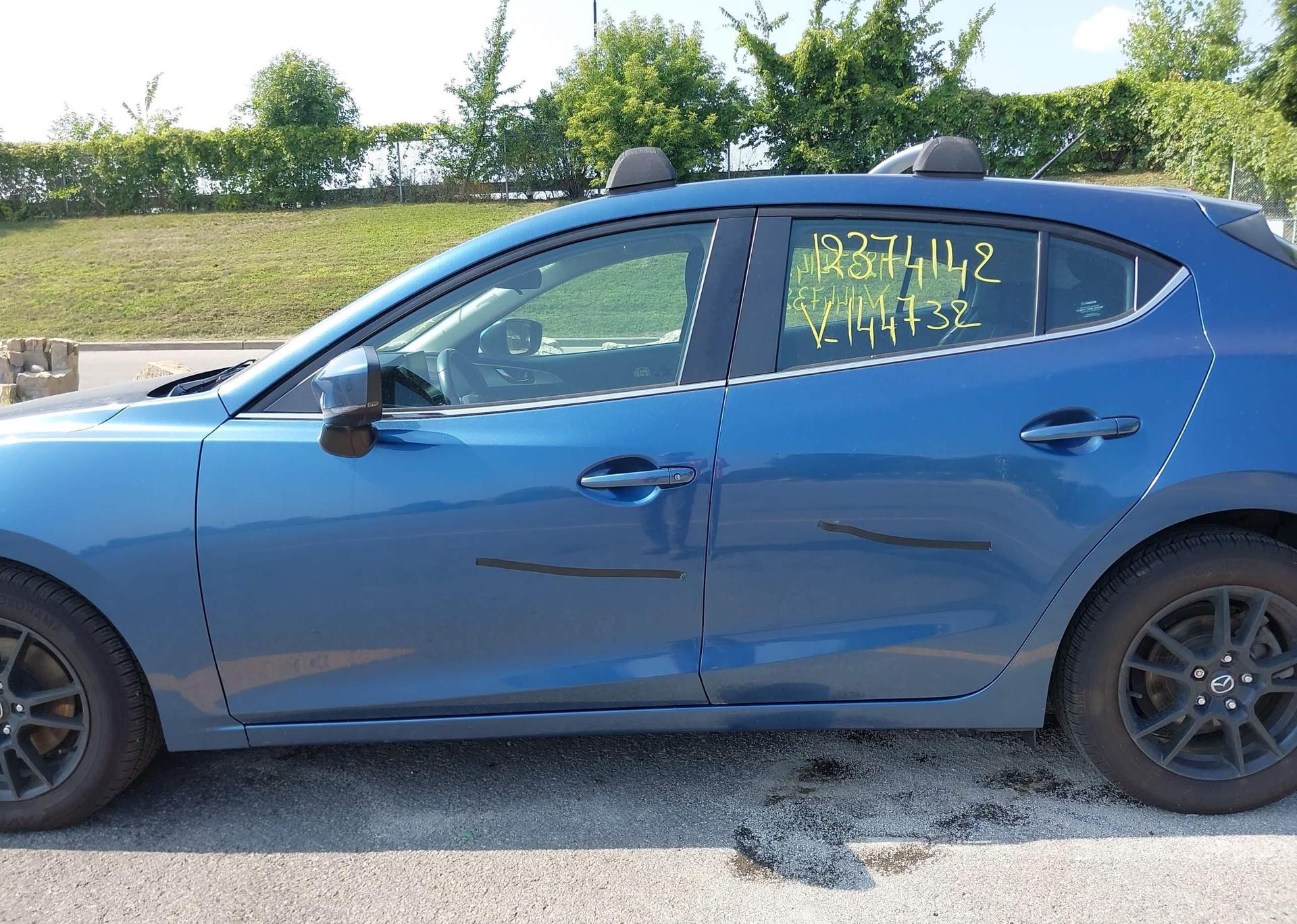 2017 MAZDA MAZDA3