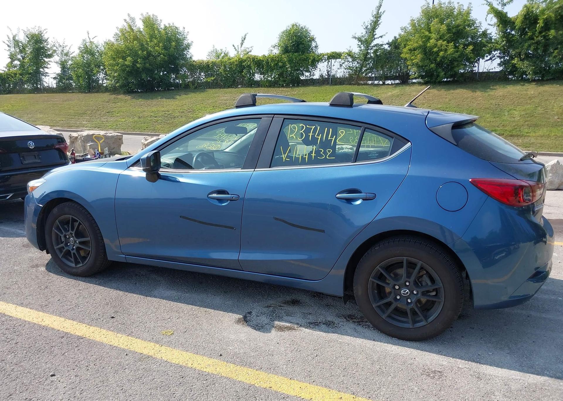2017 MAZDA MAZDA3