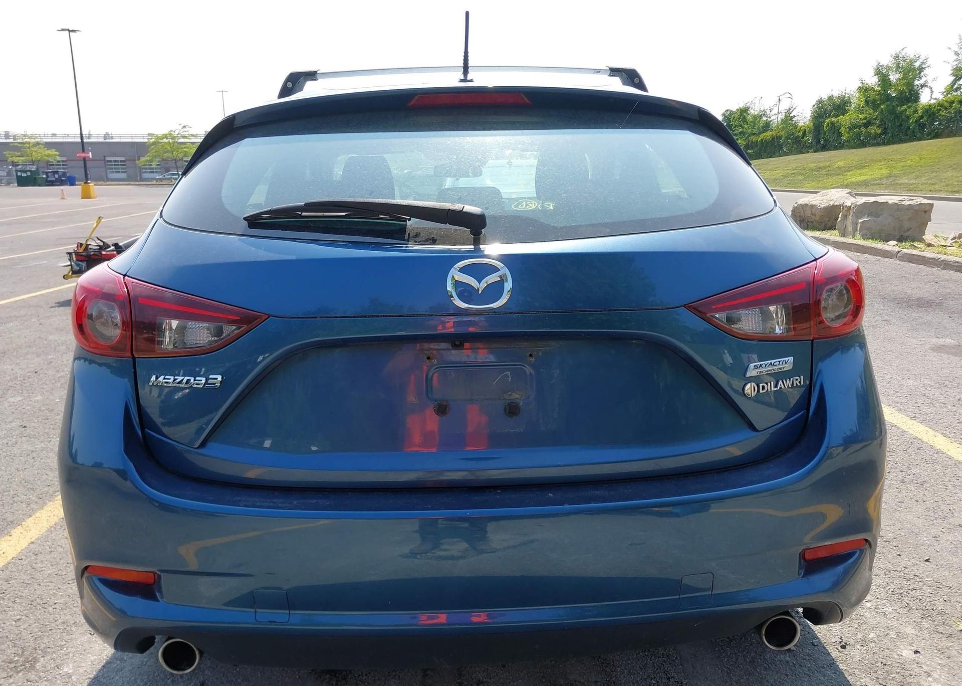2017 MAZDA MAZDA3