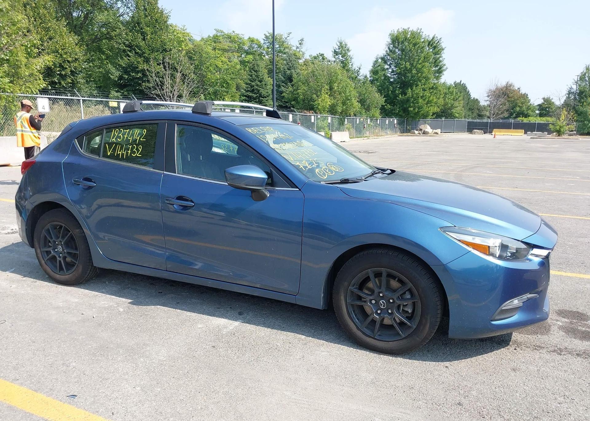 2017 MAZDA MAZDA3