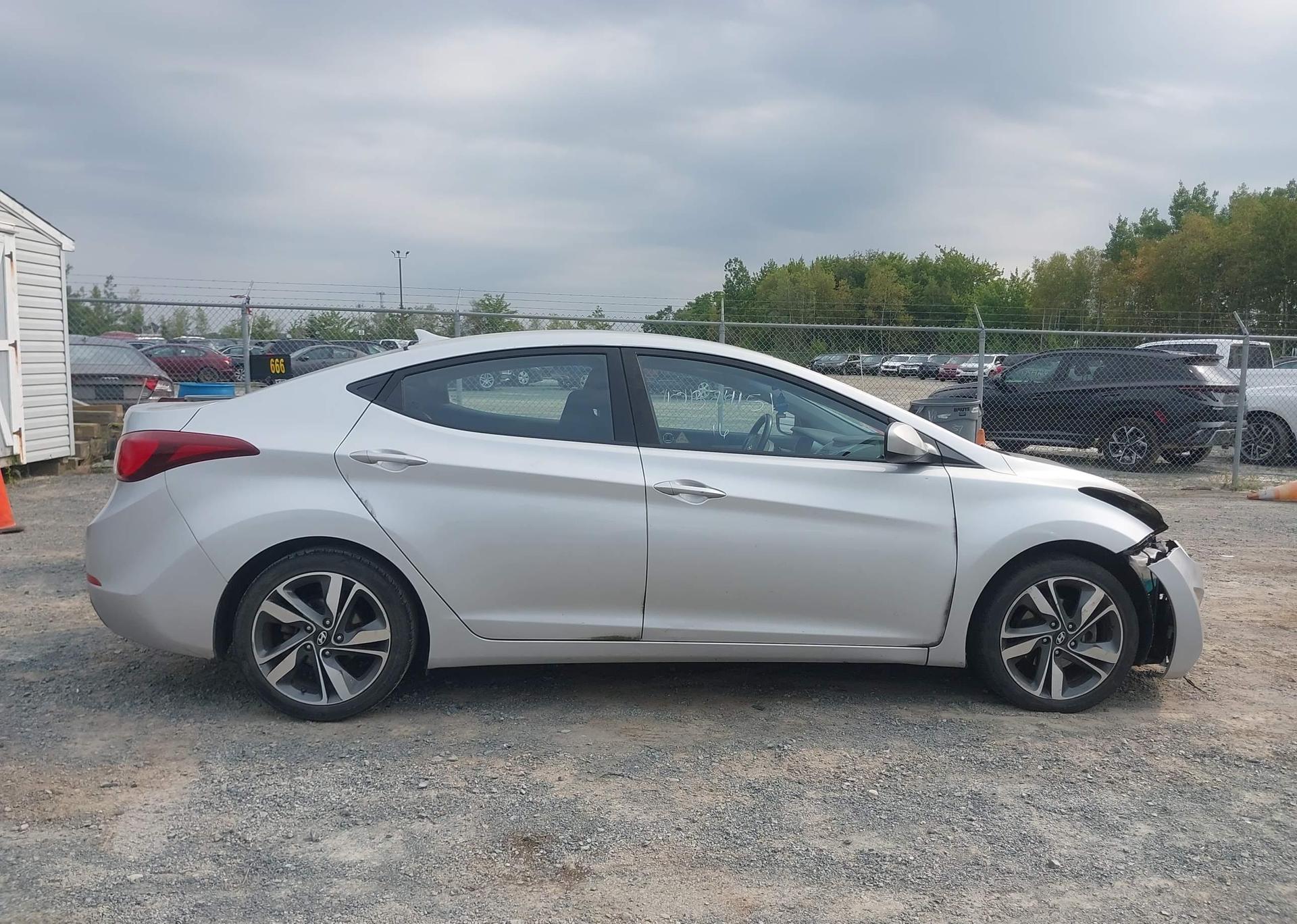 2016 HYUNDAI ELANTRA GLS