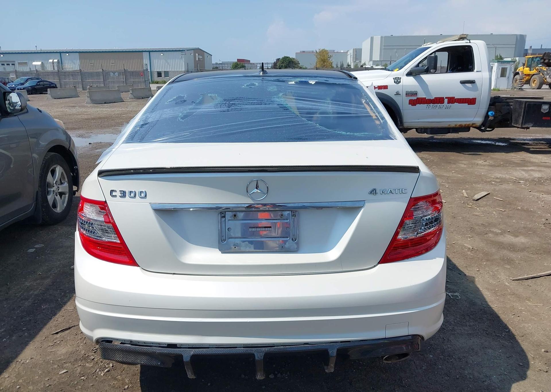 2011 MERCEDES-BENZ C 300 4MATIC