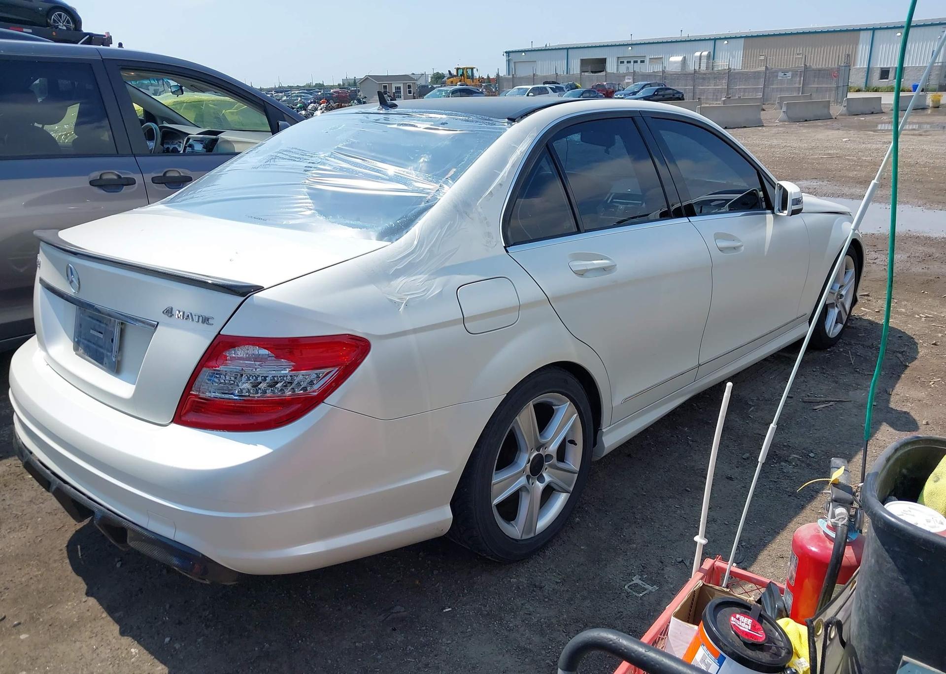 2011 MERCEDES-BENZ C 300 4MATIC
