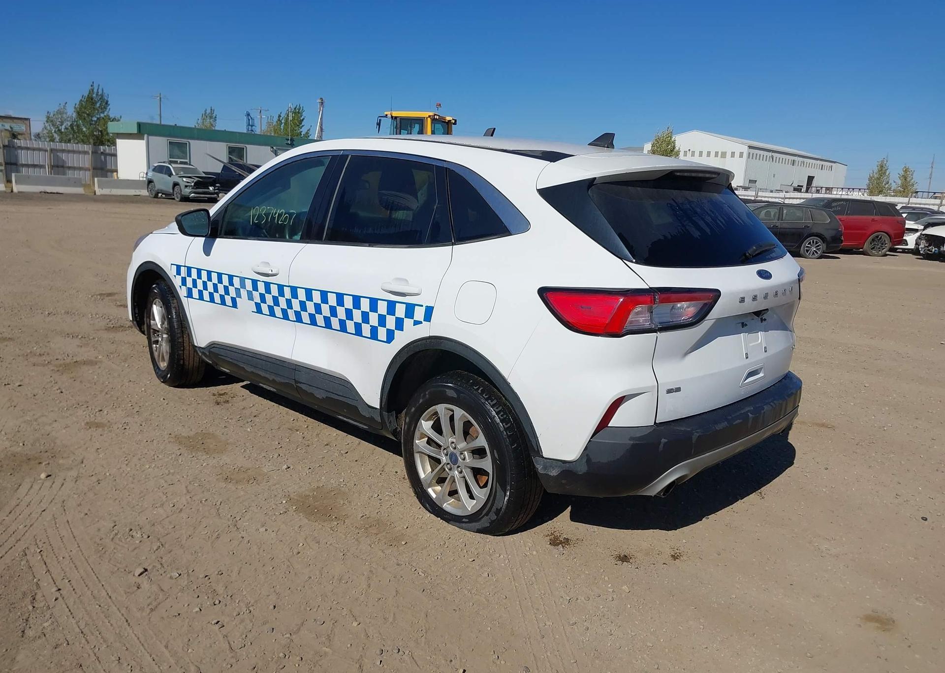 2022 FORD ESCAPE SE