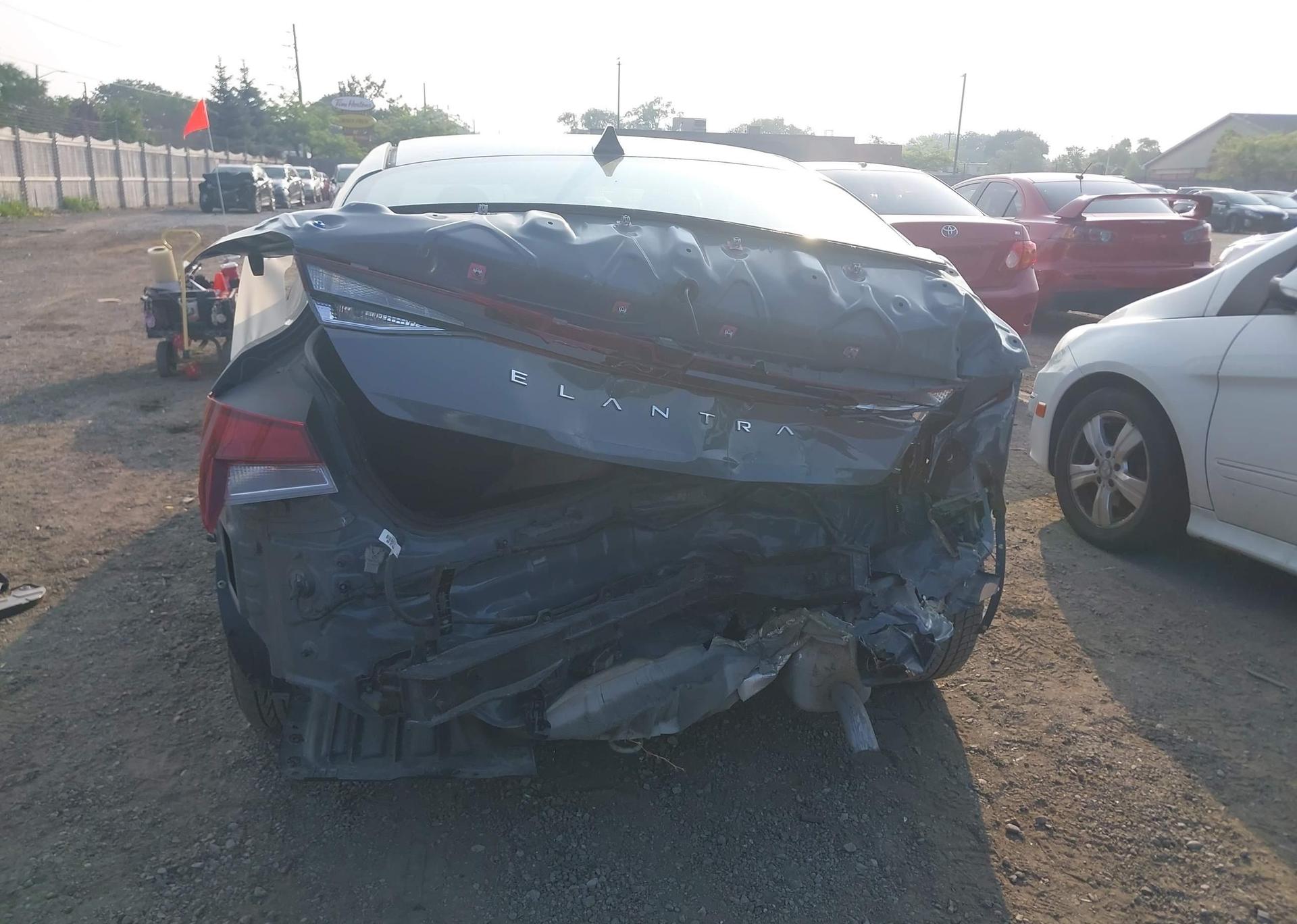 2021 HYUNDAI ELANTRA SEL