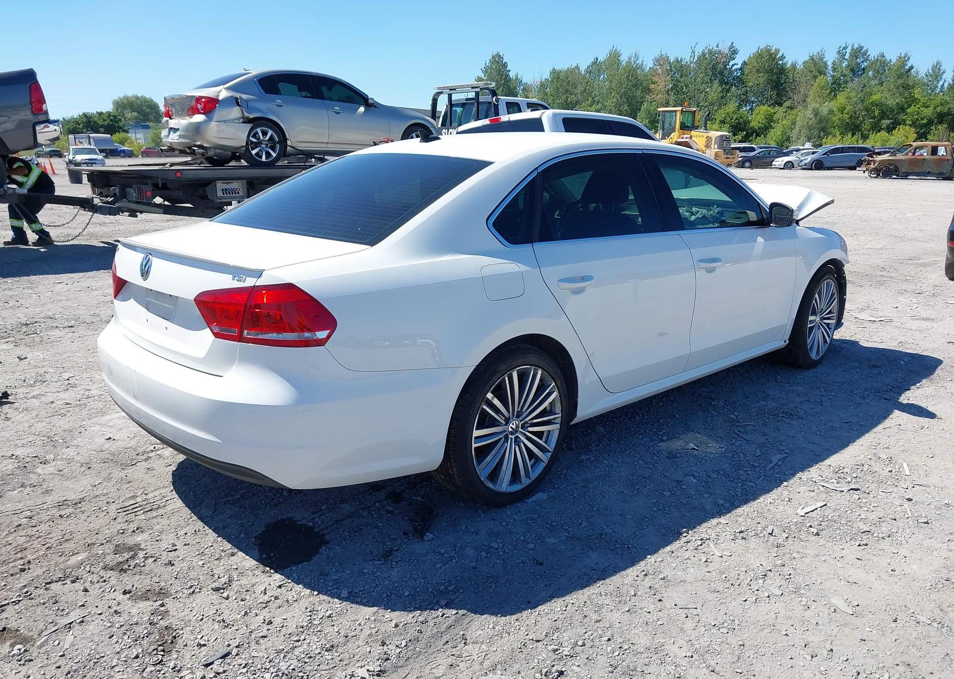 2015 VOLKSWAGEN PASSAT 1.8 TSI COMFORTLINE