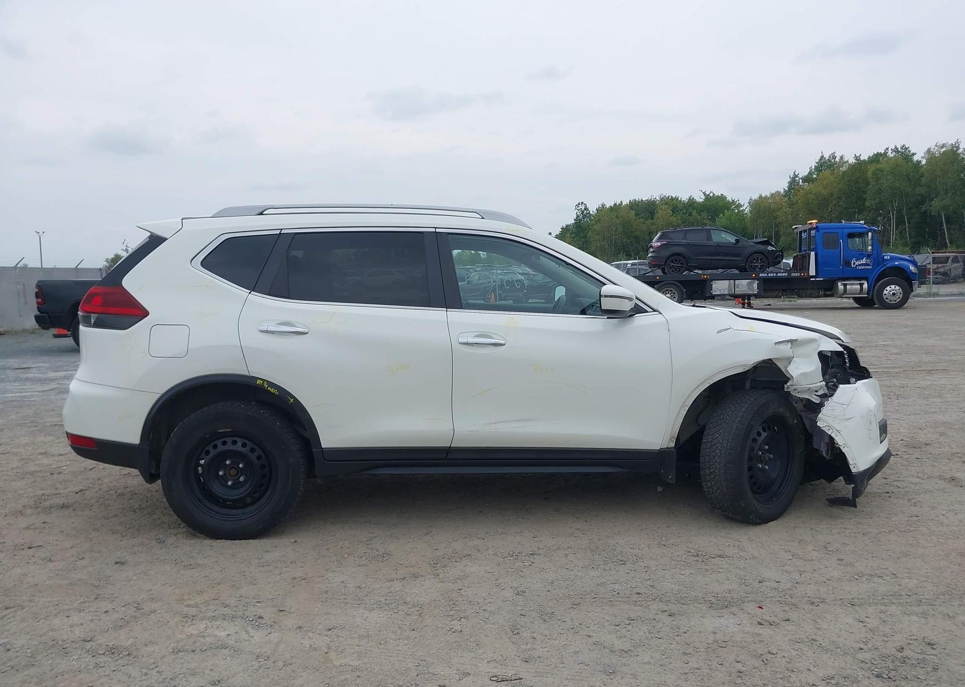 2019 NISSAN ROGUE S