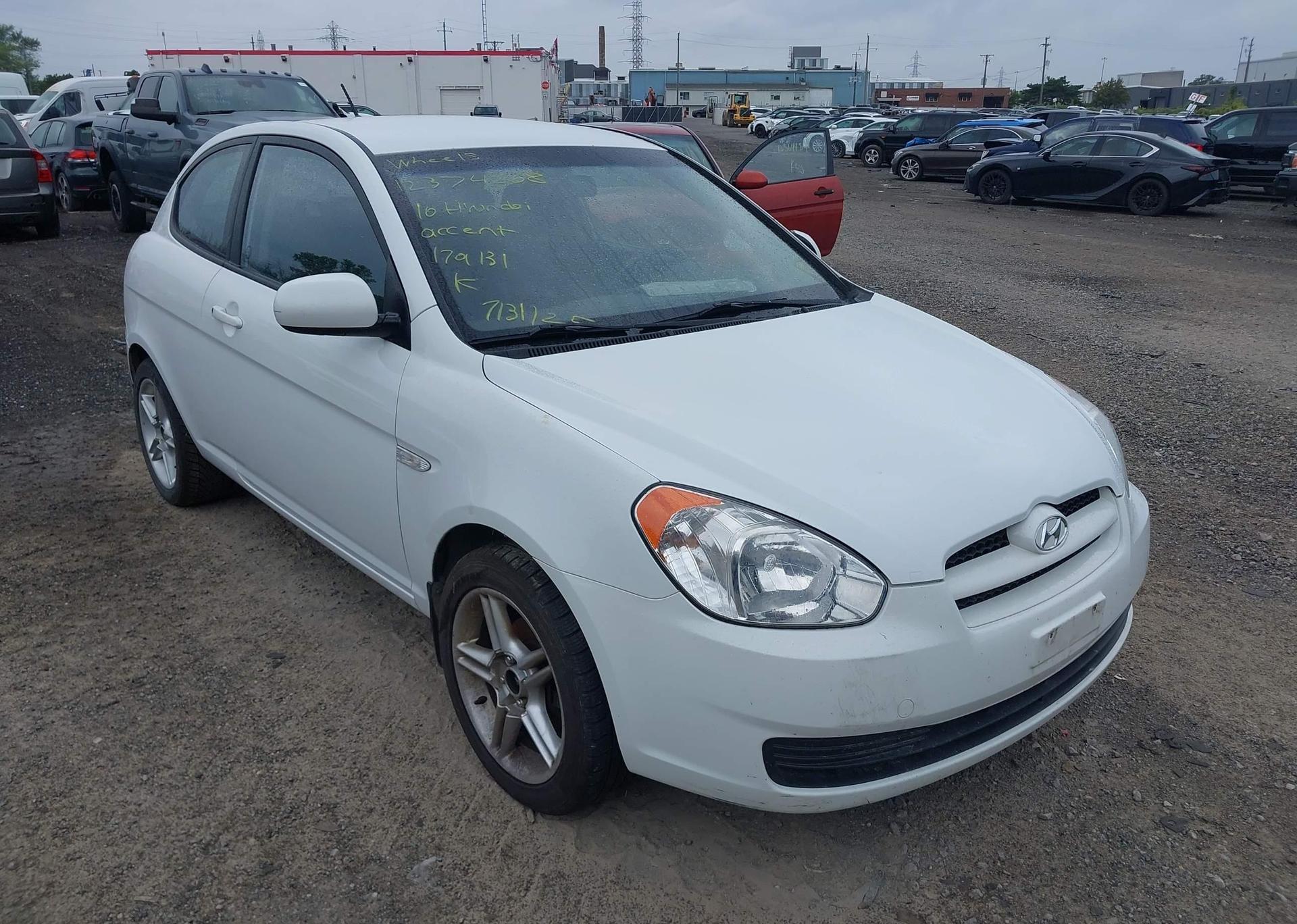 2010 HYUNDAI ACCENT SE
