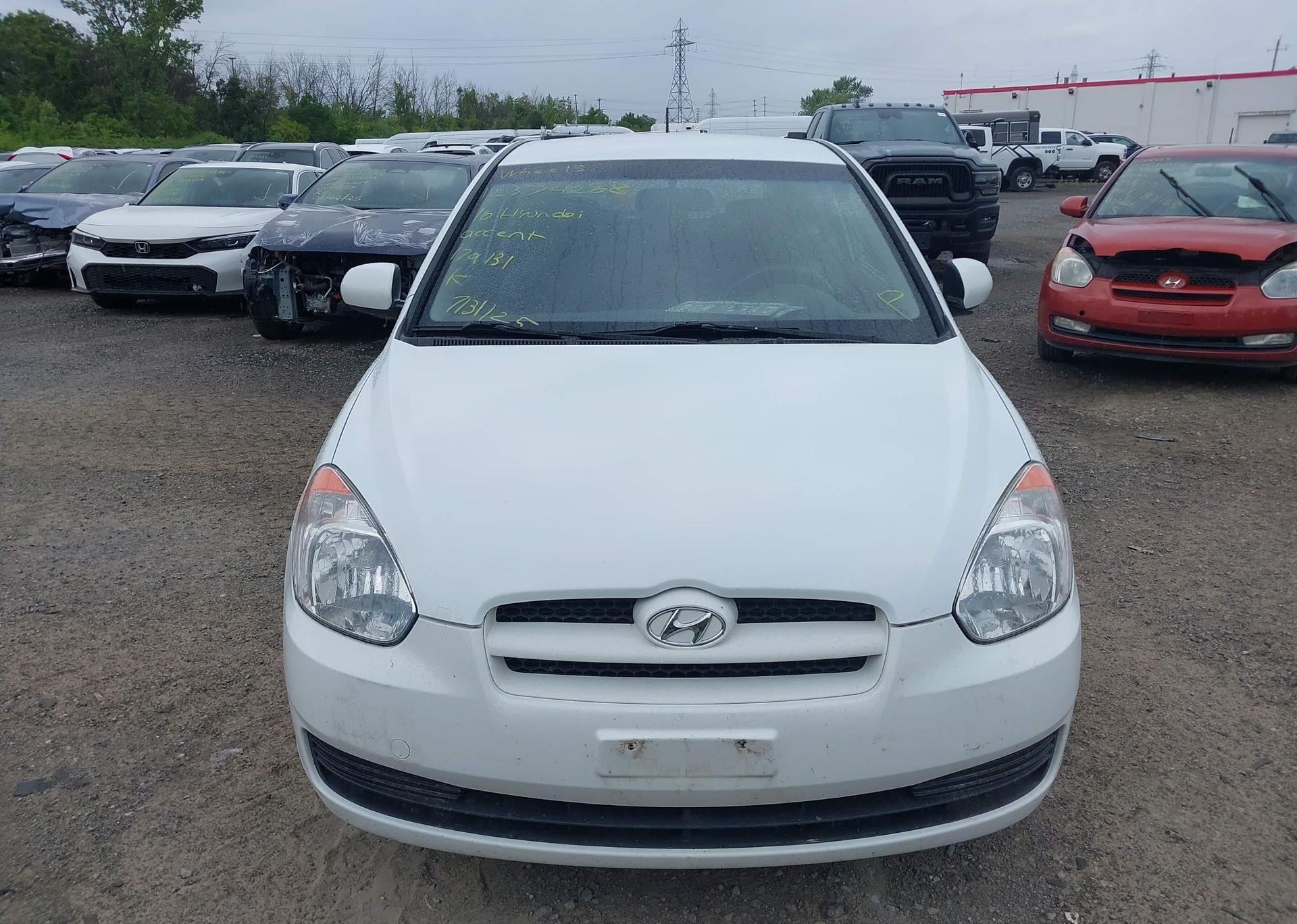 2010 HYUNDAI ACCENT SE