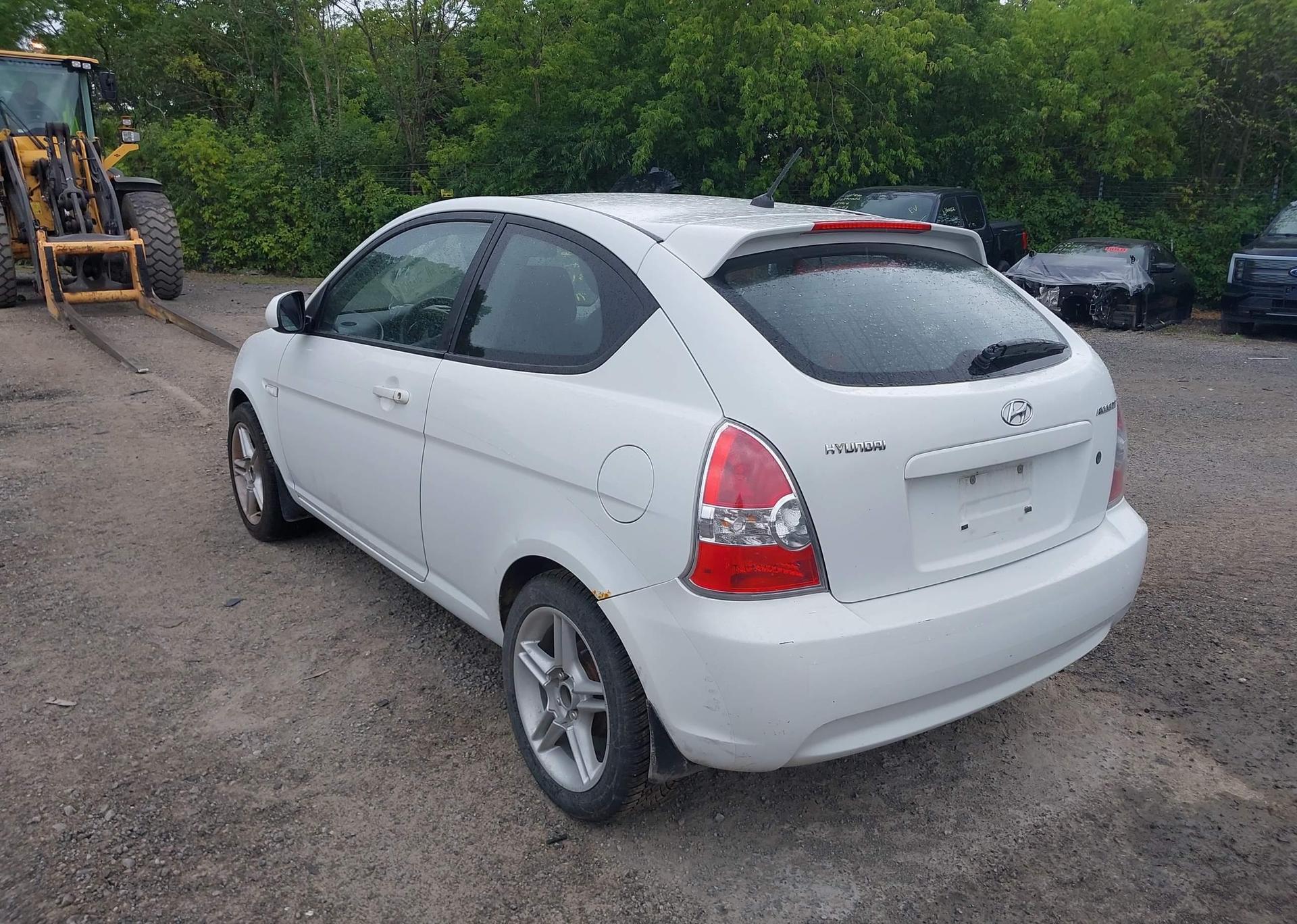 2010 HYUNDAI ACCENT SE