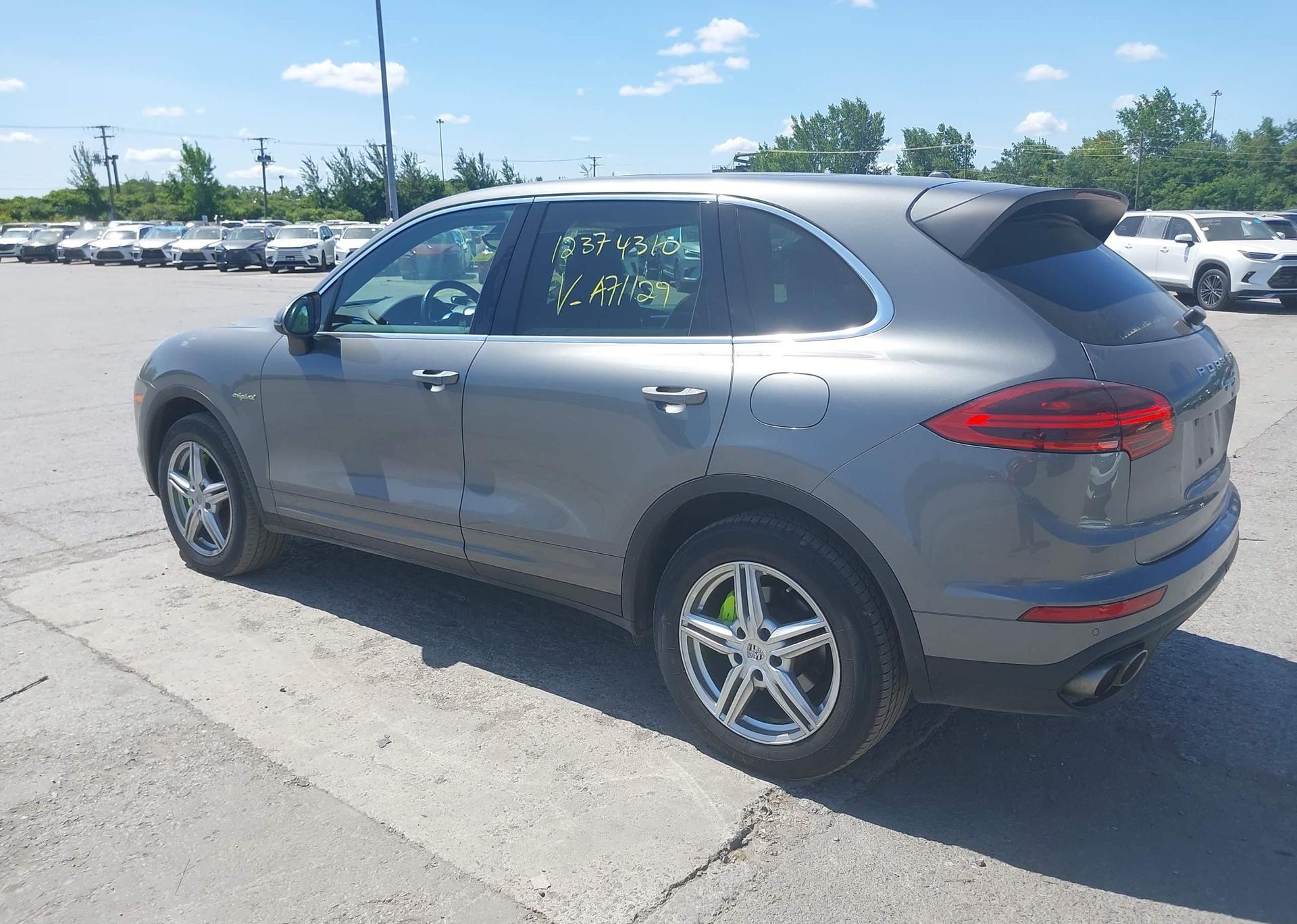 2017 PORSCHE CAYENNE E-HYBRID S