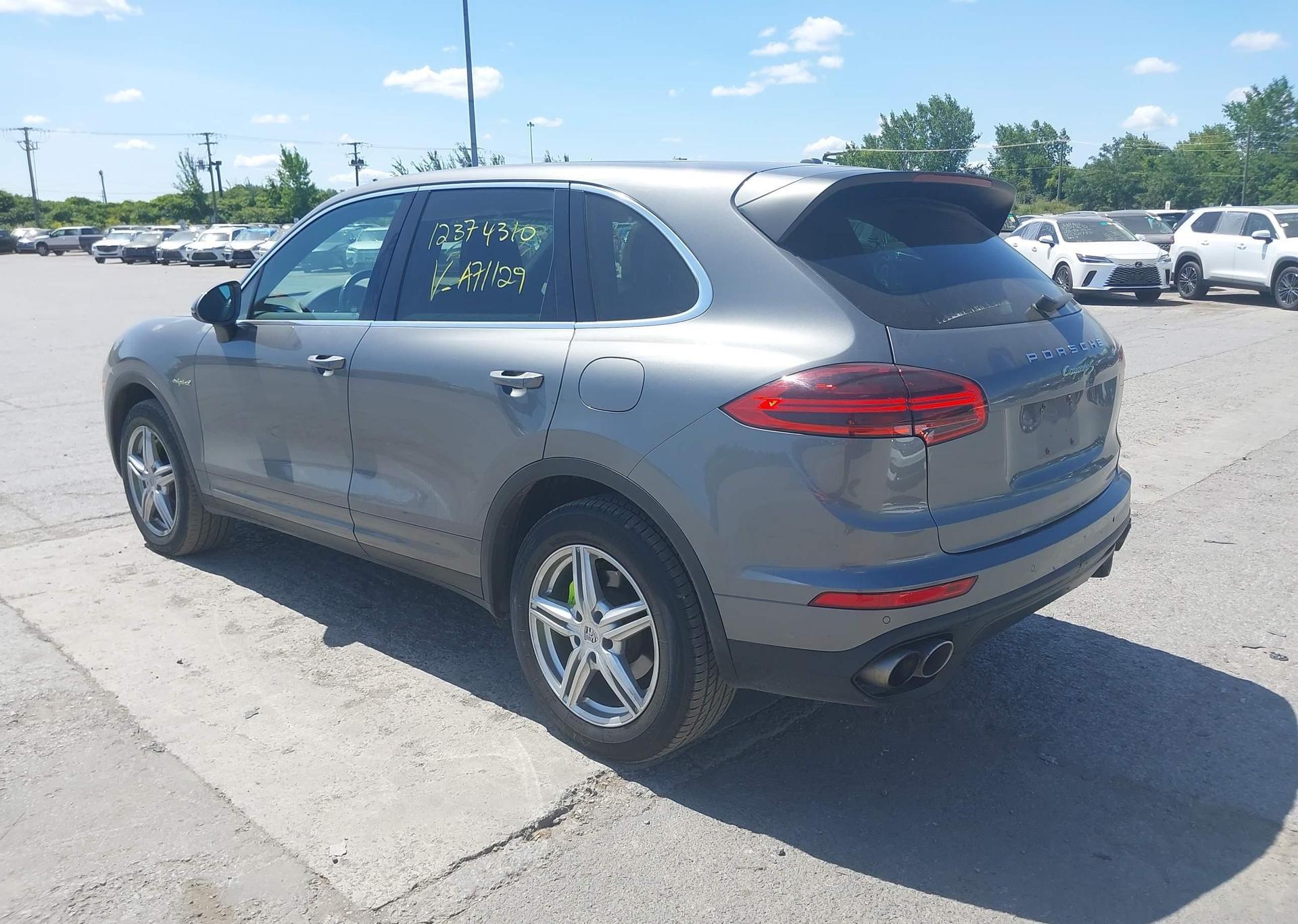 2017 PORSCHE CAYENNE E-HYBRID S