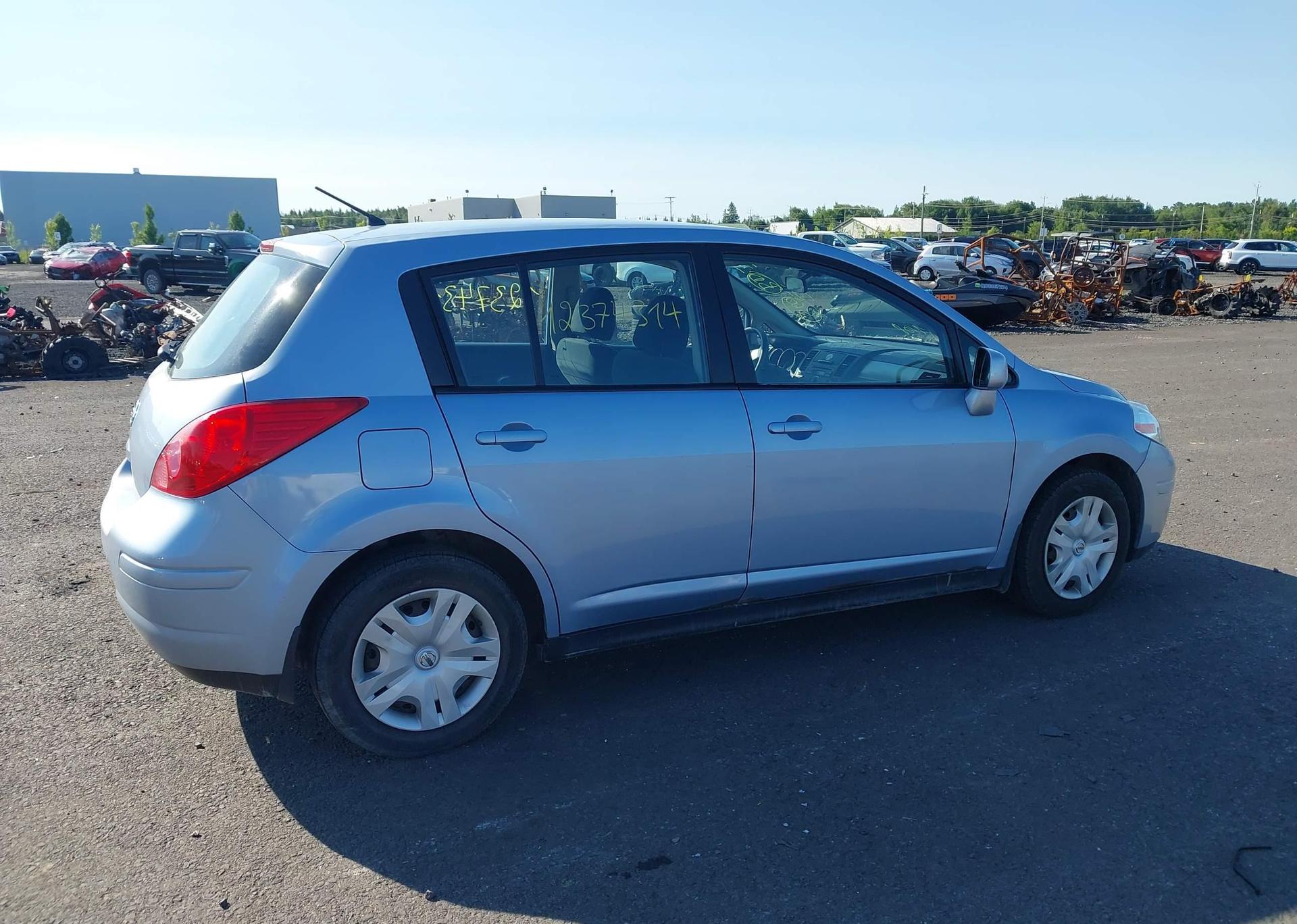 2010 NISSAN VERSA S