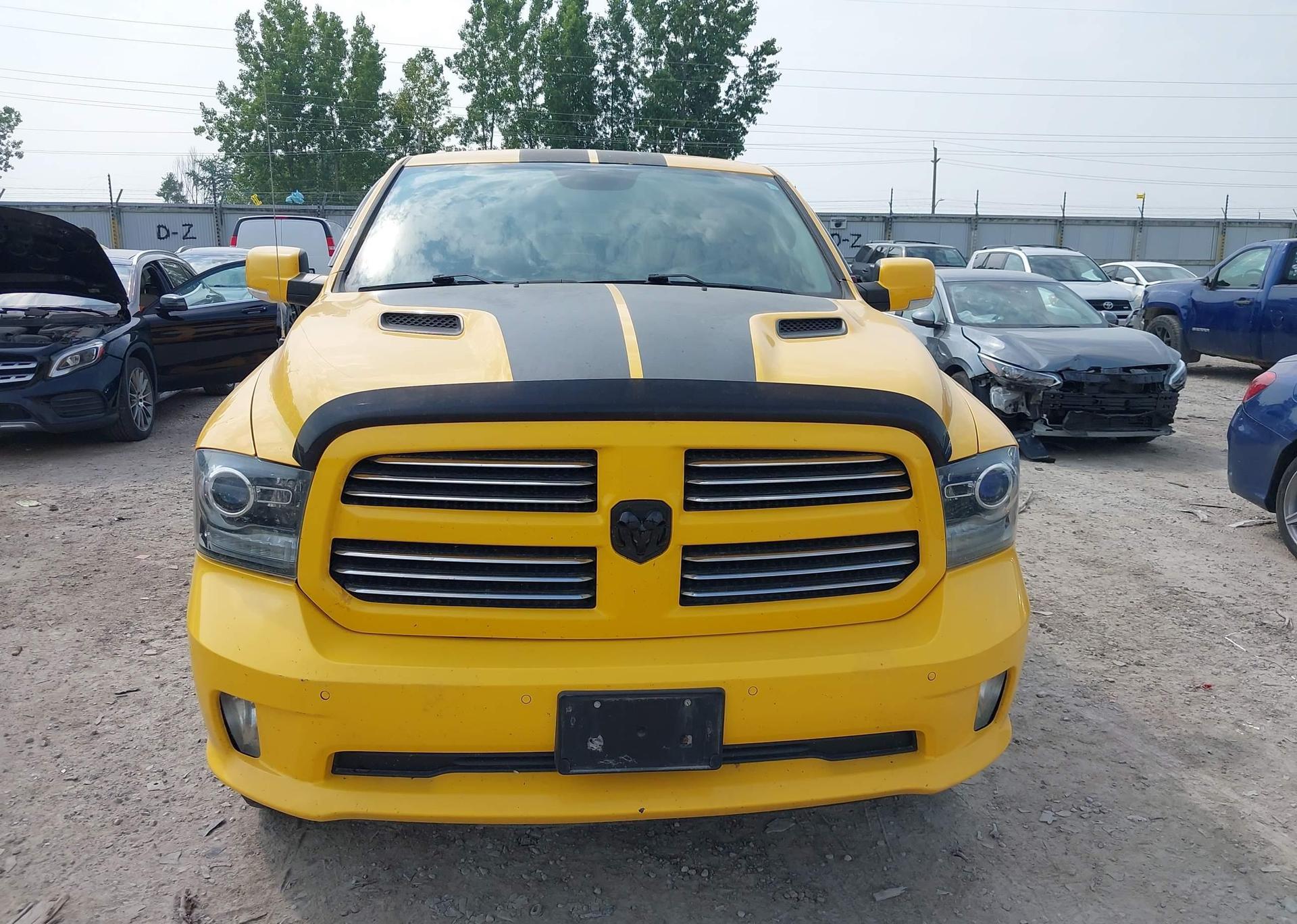 2016 RAM 1500 SPORT