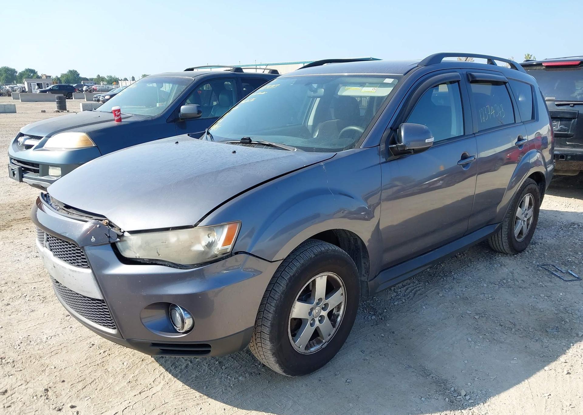 2010 MITSUBISHI OUTLANDER XLS