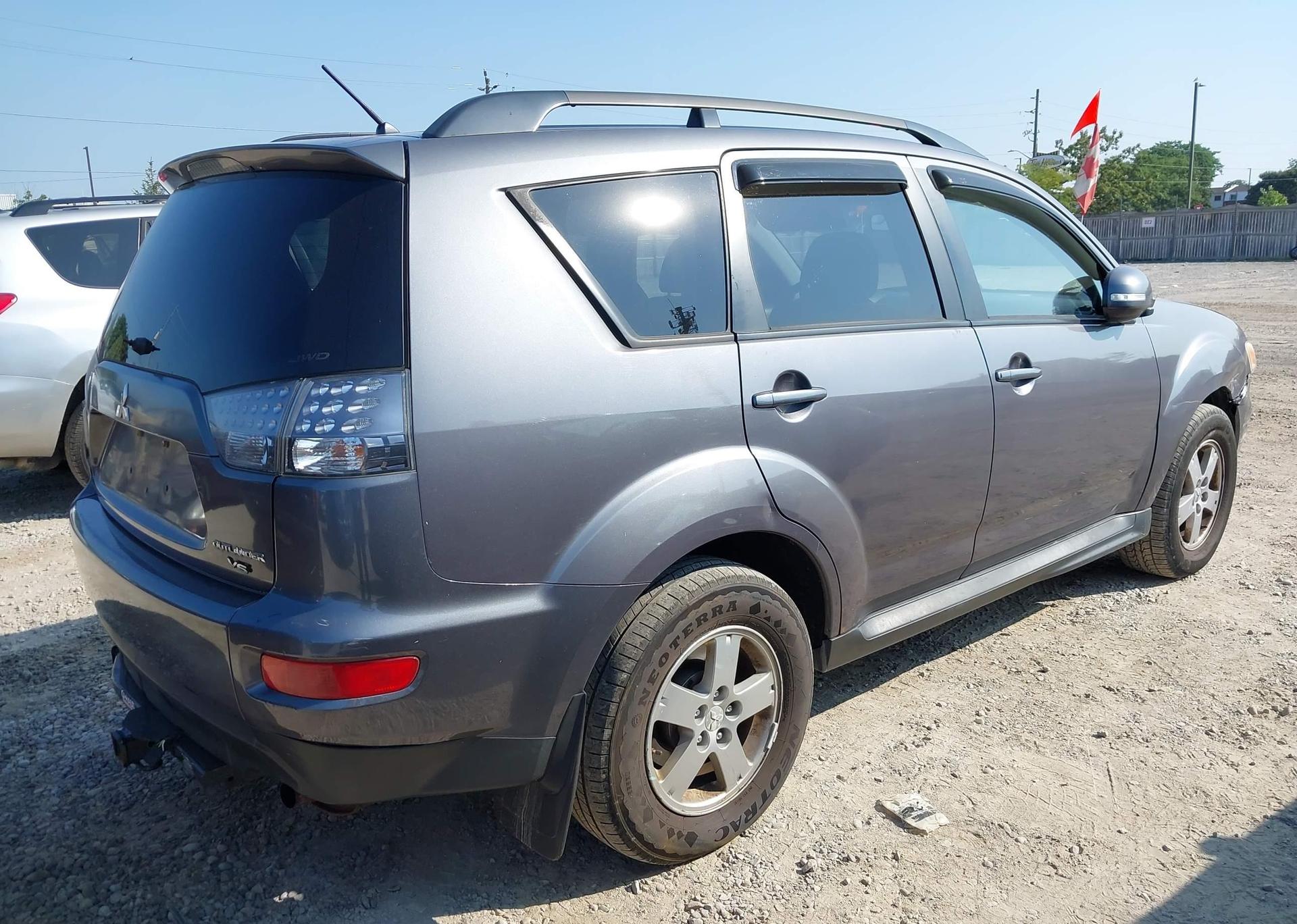 2010 MITSUBISHI OUTLANDER XLS