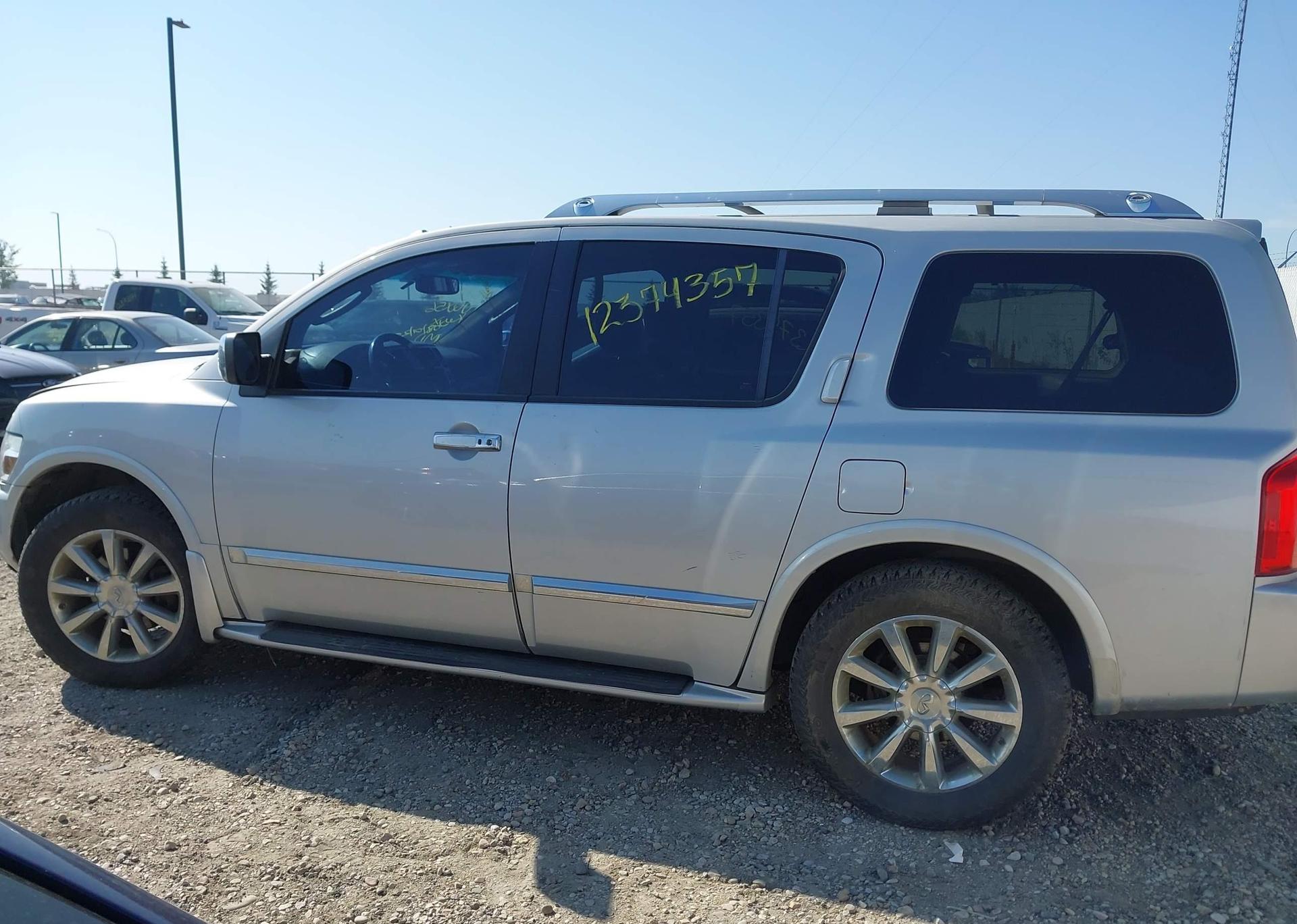 2010 INFINITI QX56