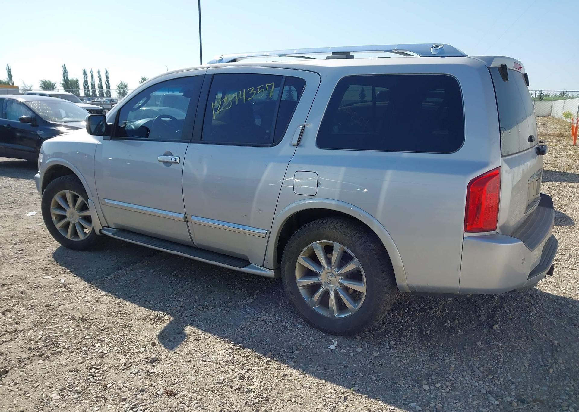 2010 INFINITI QX56