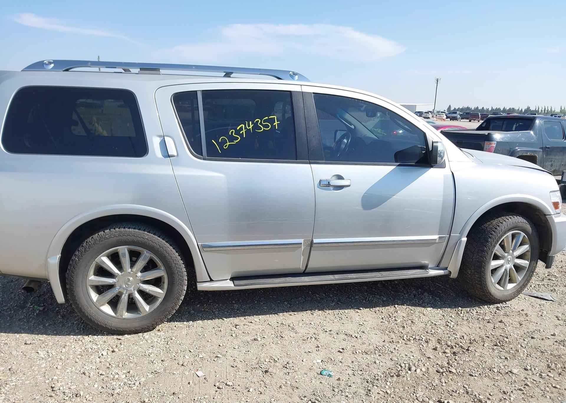 2010 INFINITI QX56