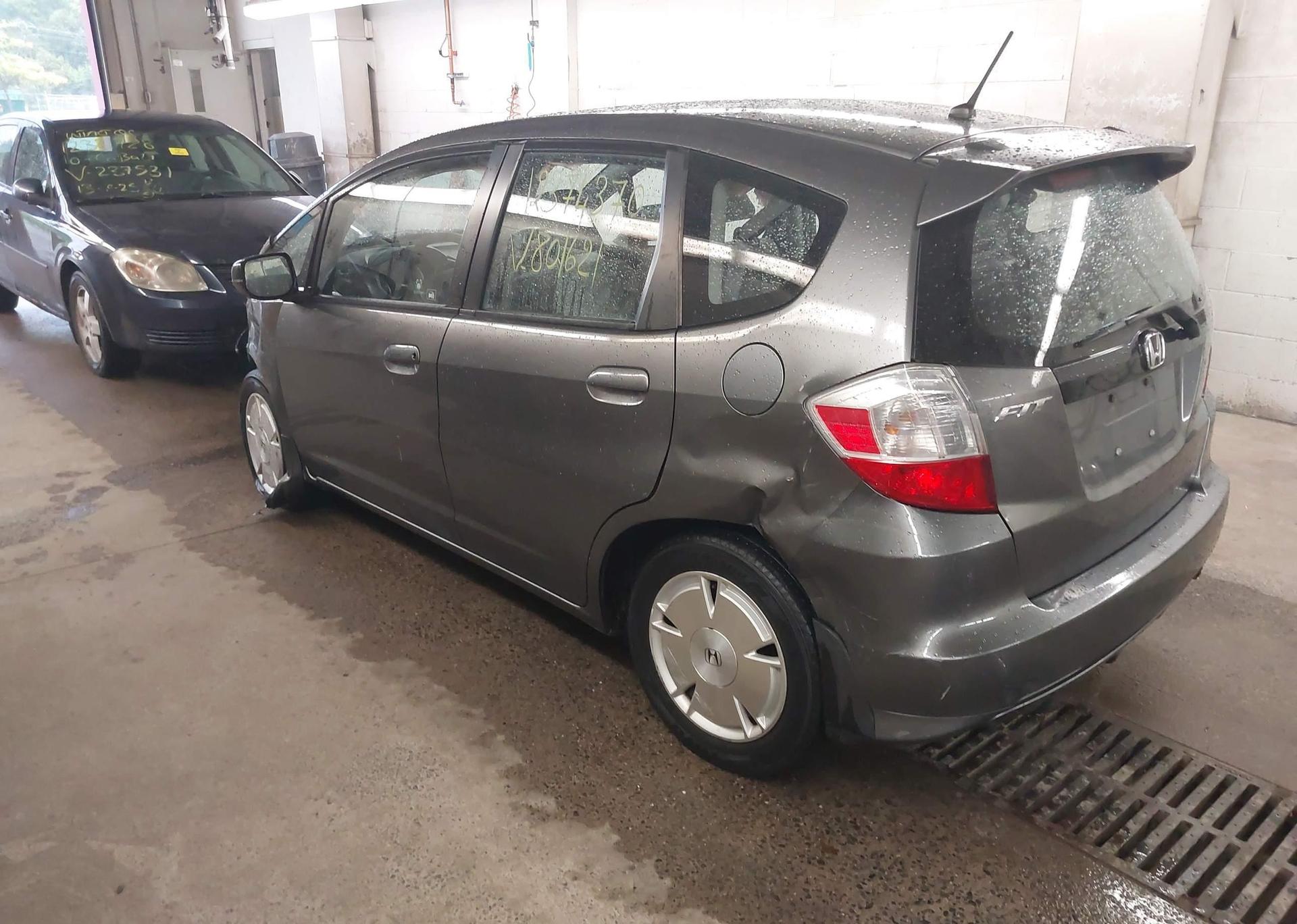 2011 HONDA FIT SPORT