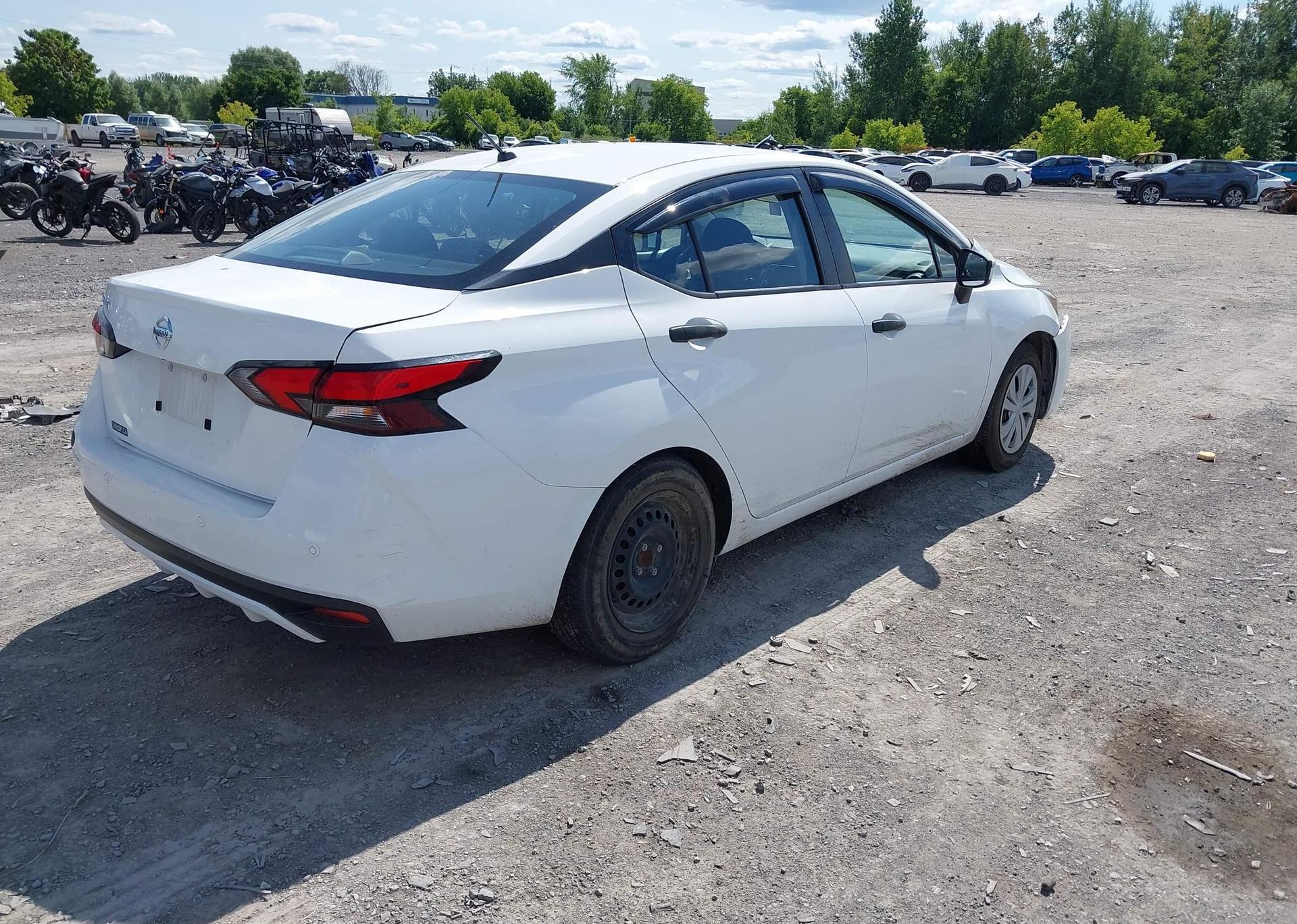 2021 NISSAN VERSA