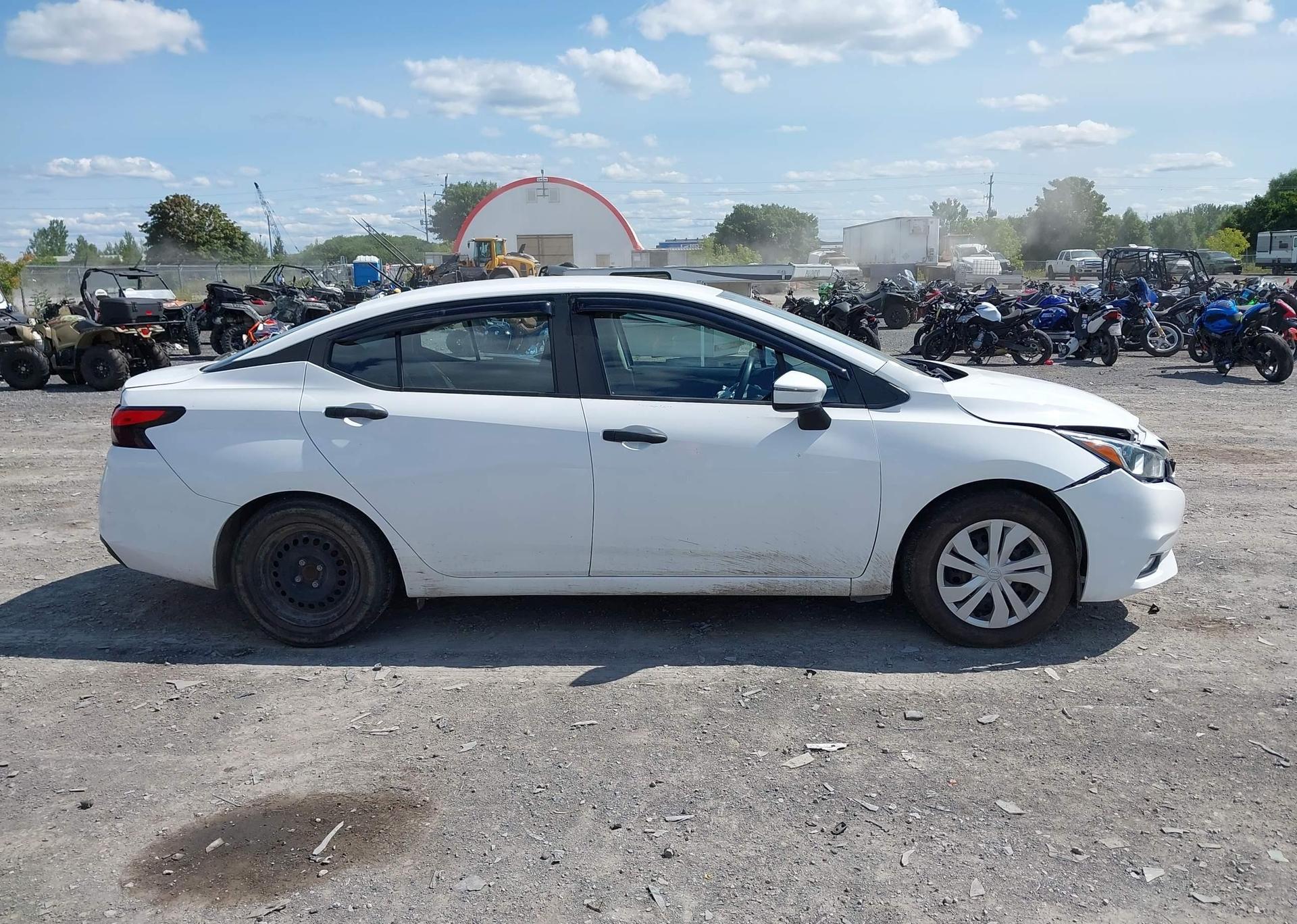2021 NISSAN VERSA