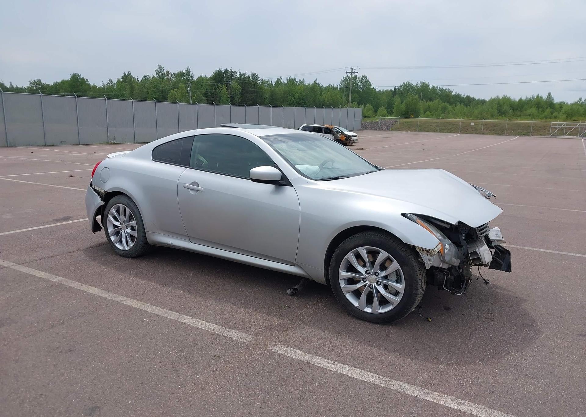 2012 INFINITI G37X