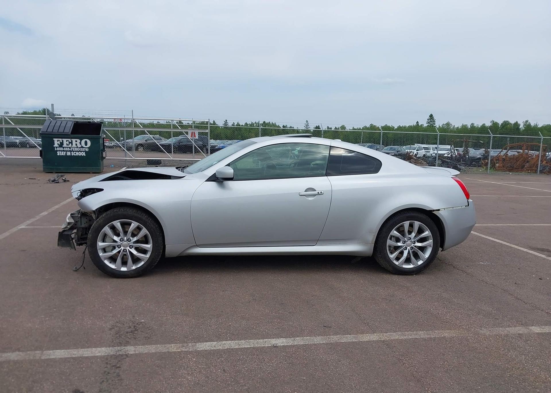 2012 INFINITI G37X