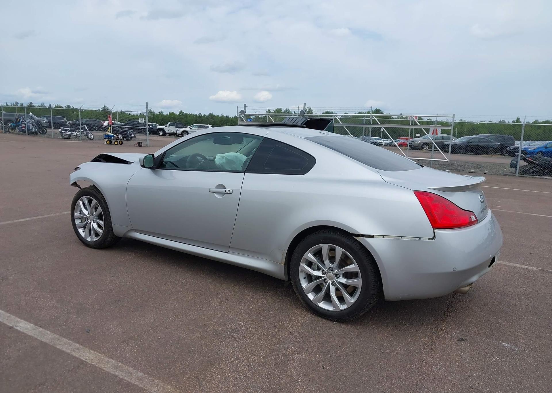 2012 INFINITI G37X