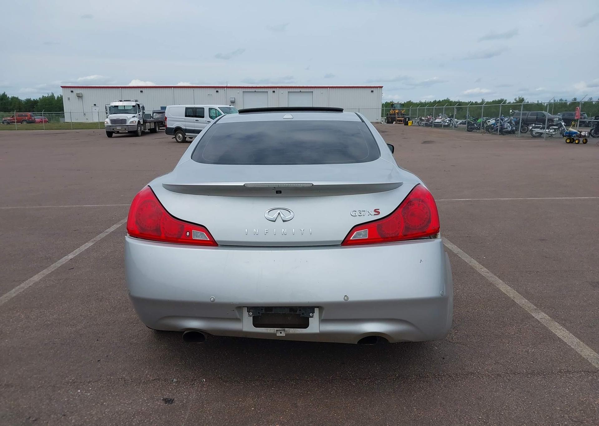 2012 INFINITI G37X