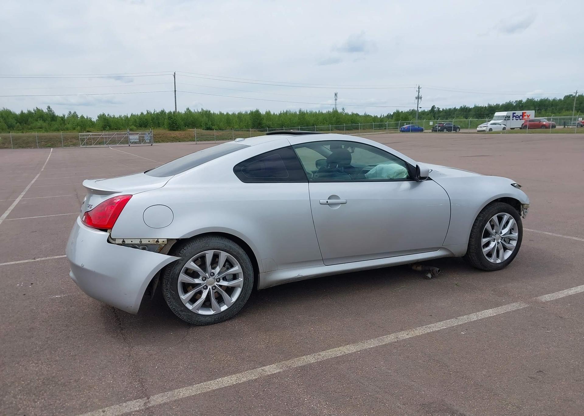 2012 INFINITI G37X