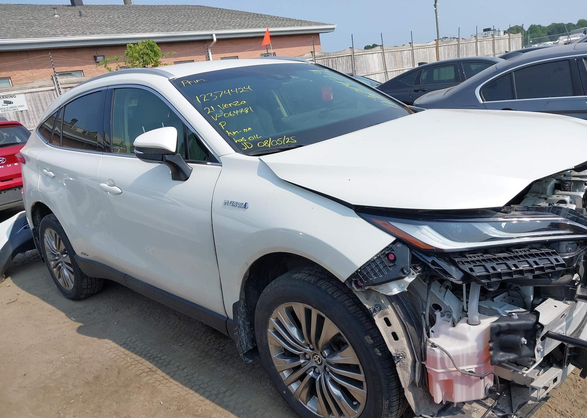 2021 TOYOTA VENZA XLE