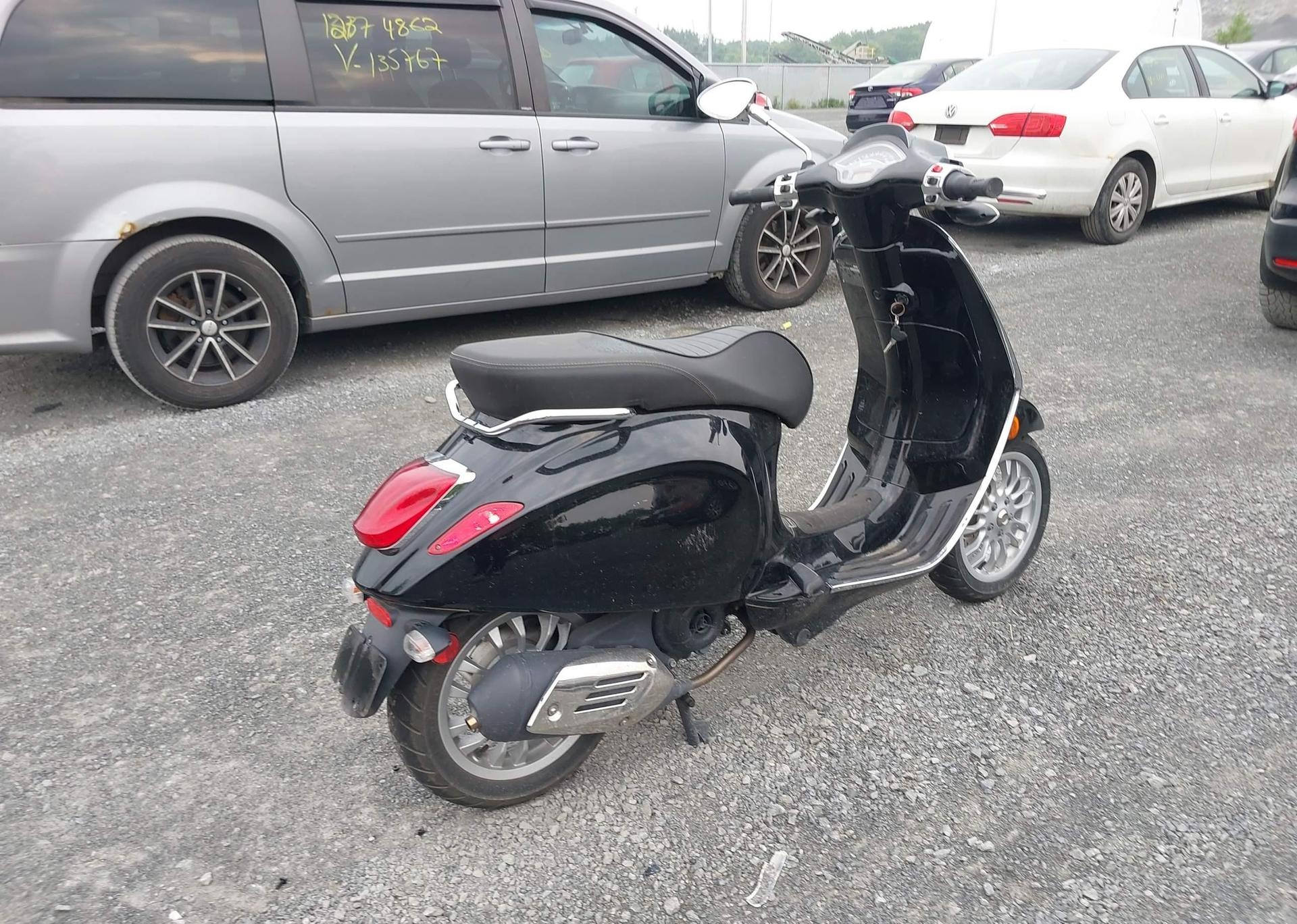 2017 VESPA PRIMAVERA 50 4V IE