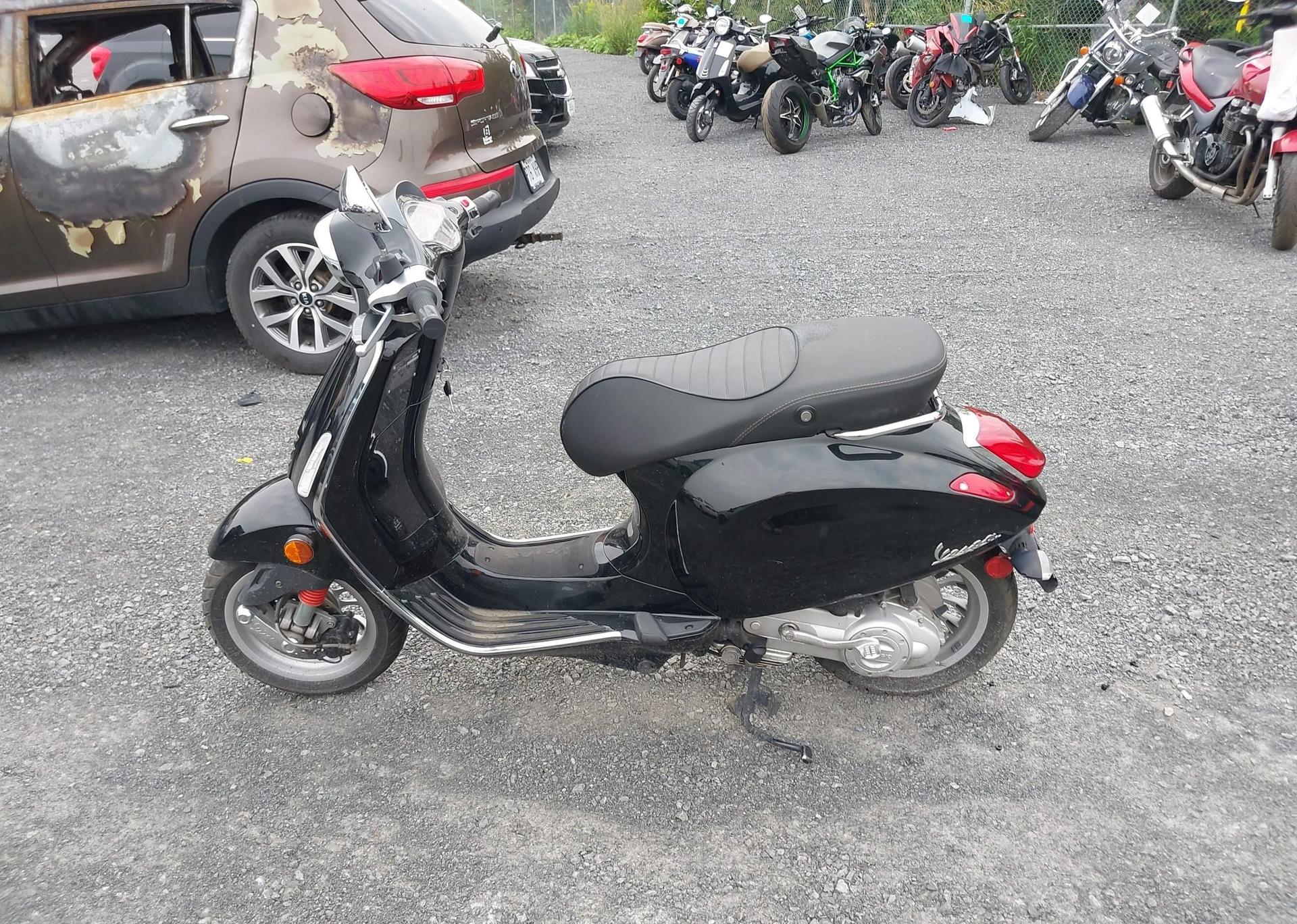 2017 VESPA PRIMAVERA 50 4V IE
