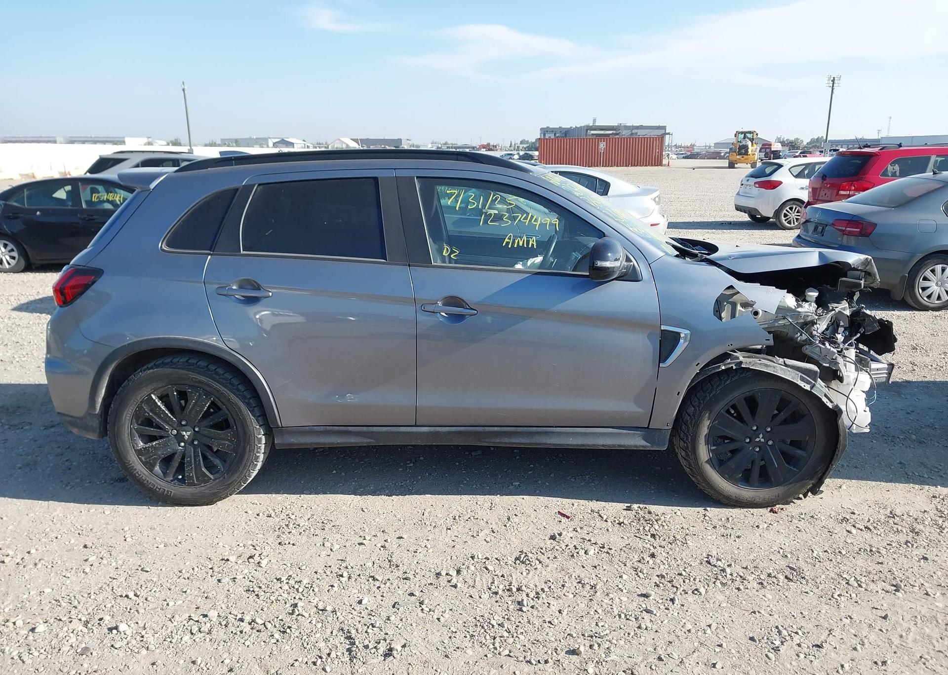 2023 MITSUBISHI RVR SE