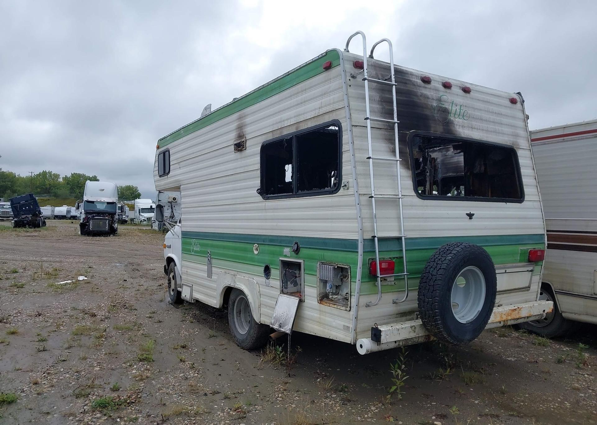 1984 GMC CUTAWAY VAN G3500