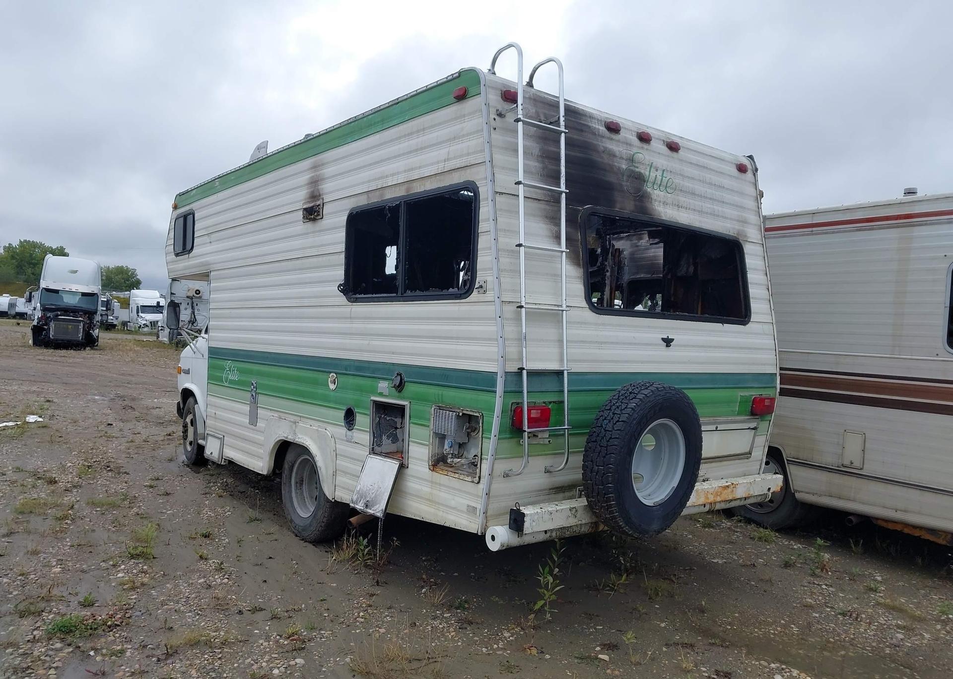 1984 GMC CUTAWAY VAN G3500