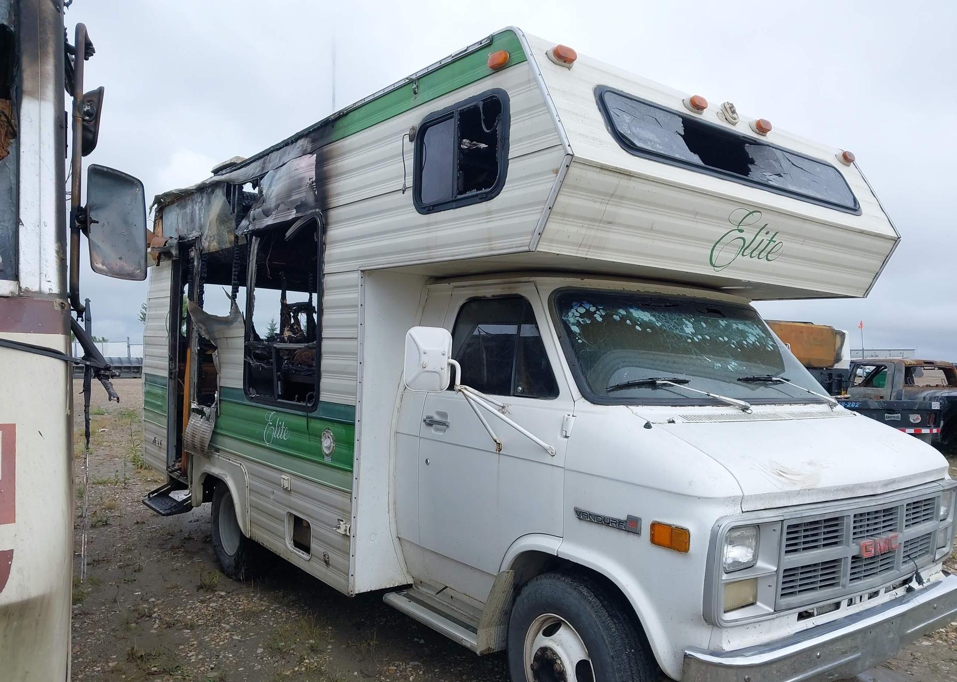 1984 GMC CUTAWAY VAN G3500