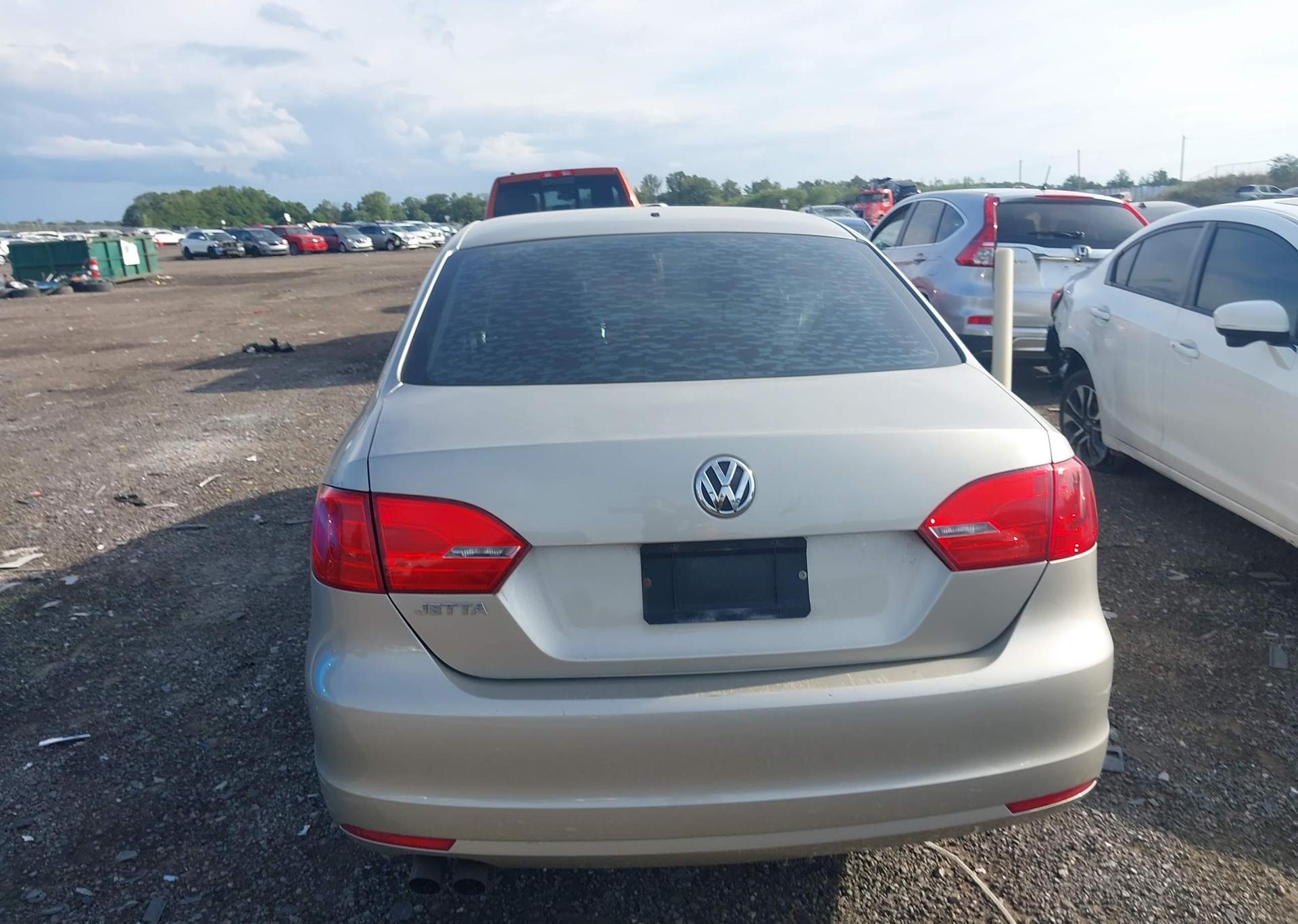 2013 VOLKSWAGEN JETTA 2.0L COMFORTLINE