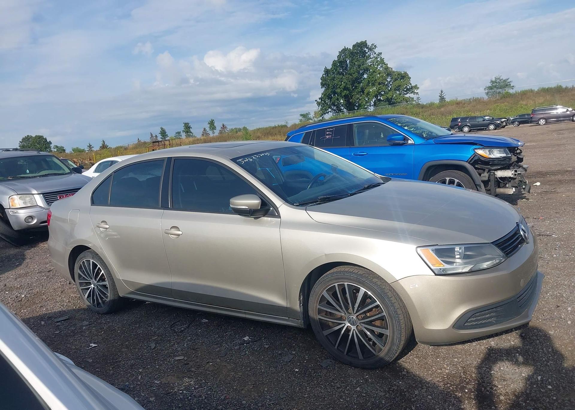 2013 VOLKSWAGEN JETTA 2.0L COMFORTLINE