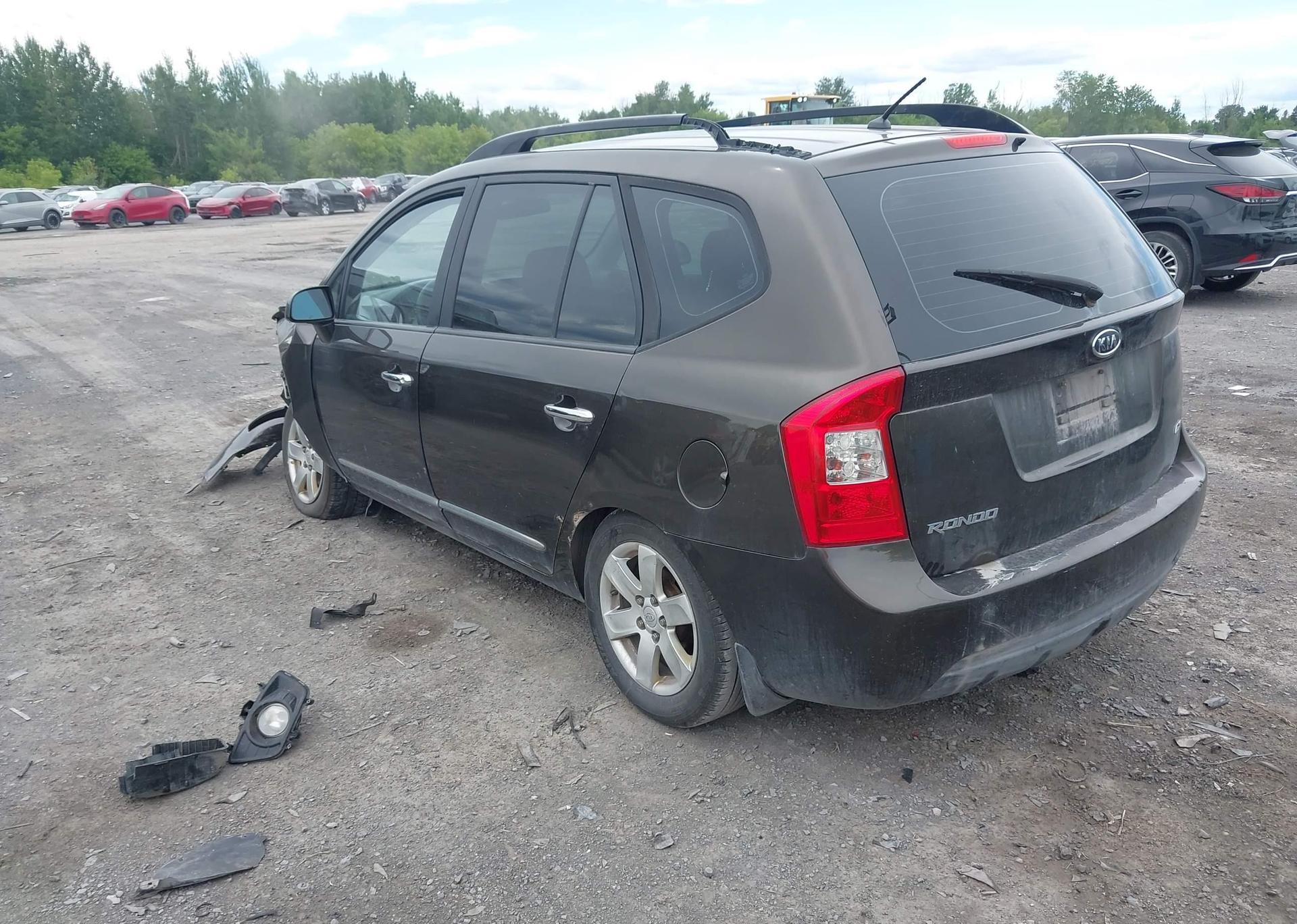 2009 KIA RONDO EX