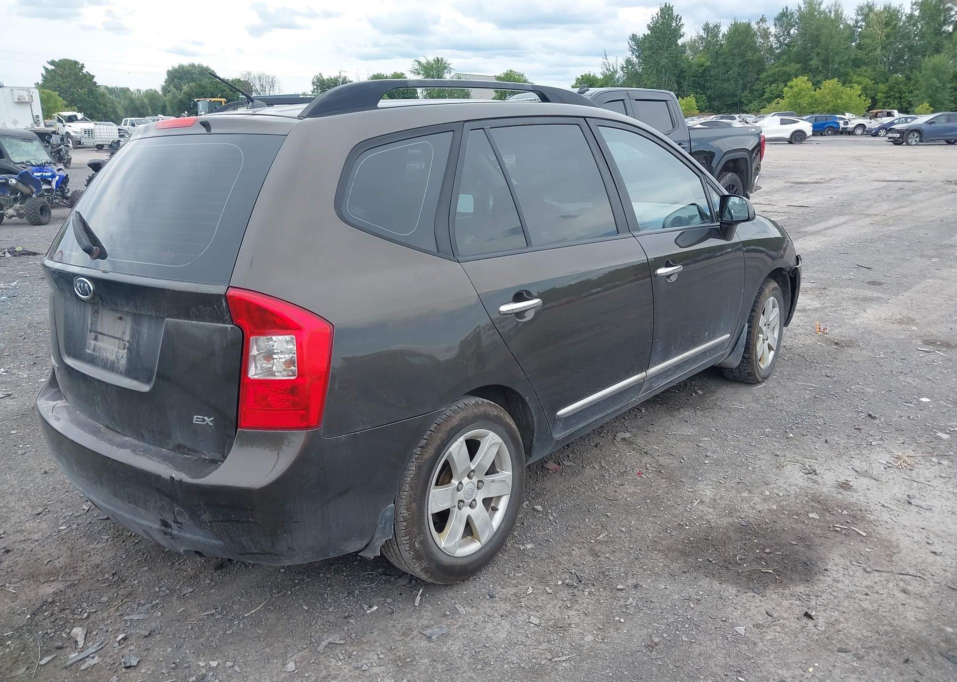 2009 KIA RONDO EX