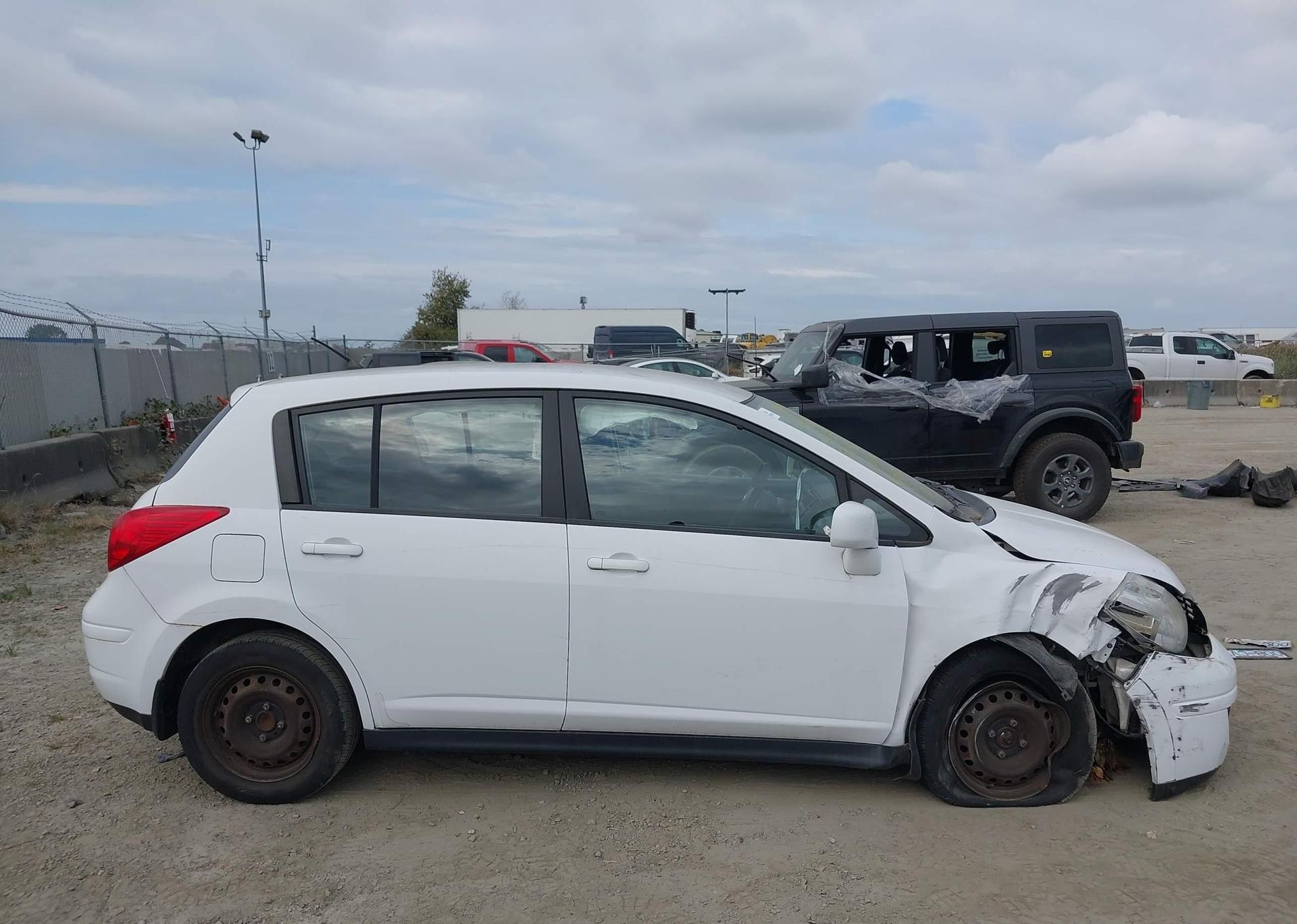 2008 NISSAN VERSA S