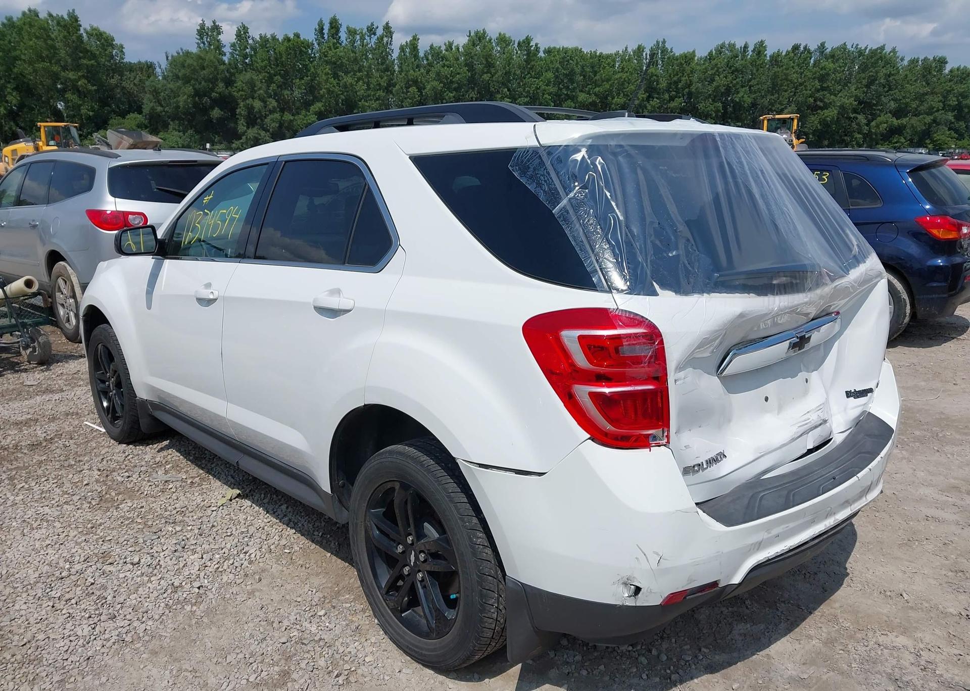2017 CHEVROLET EQUINOX LT