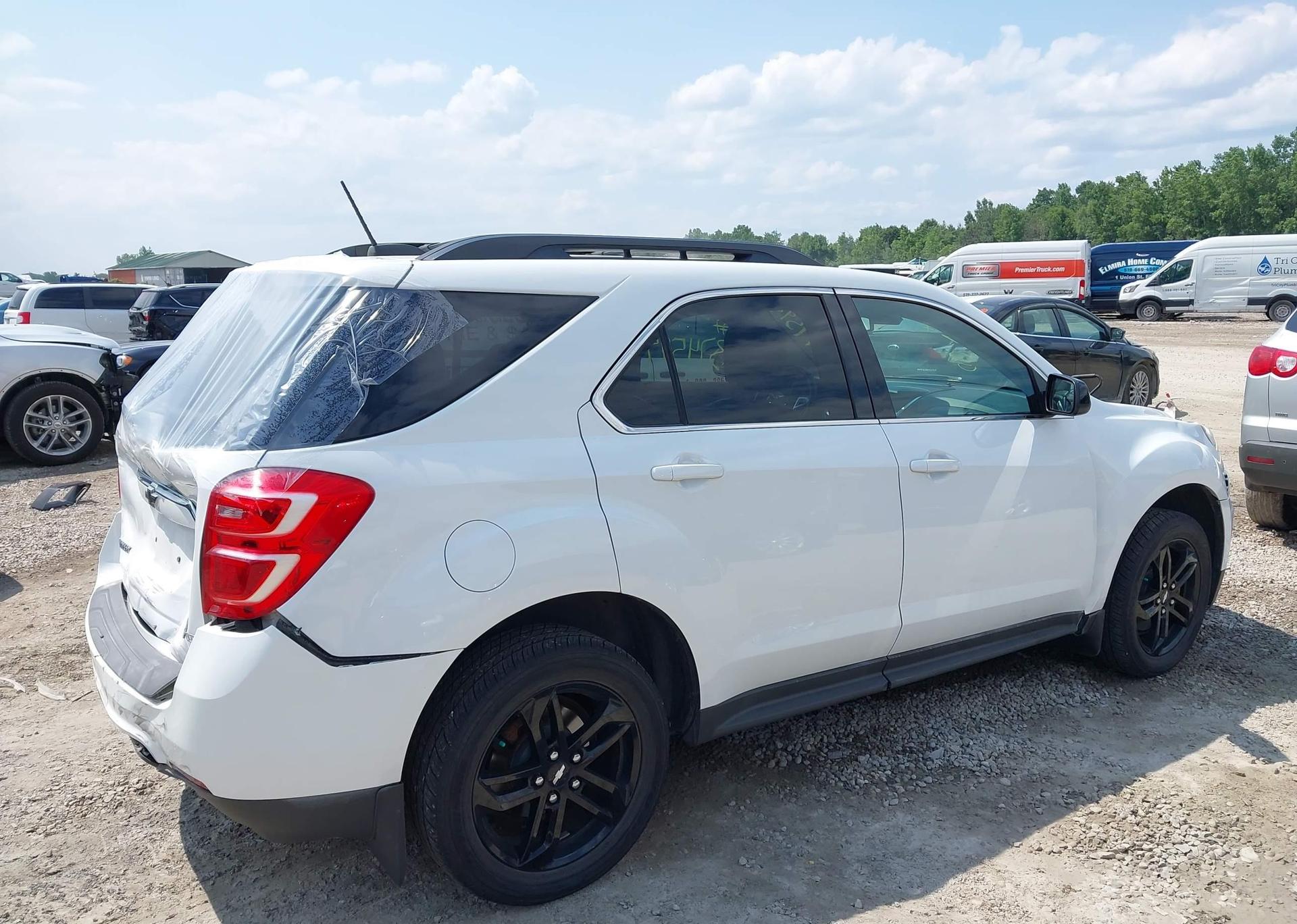 2017 CHEVROLET EQUINOX LT
