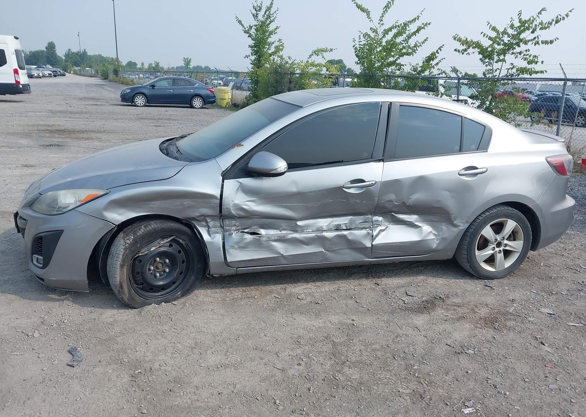 2010 MAZDA 3 S